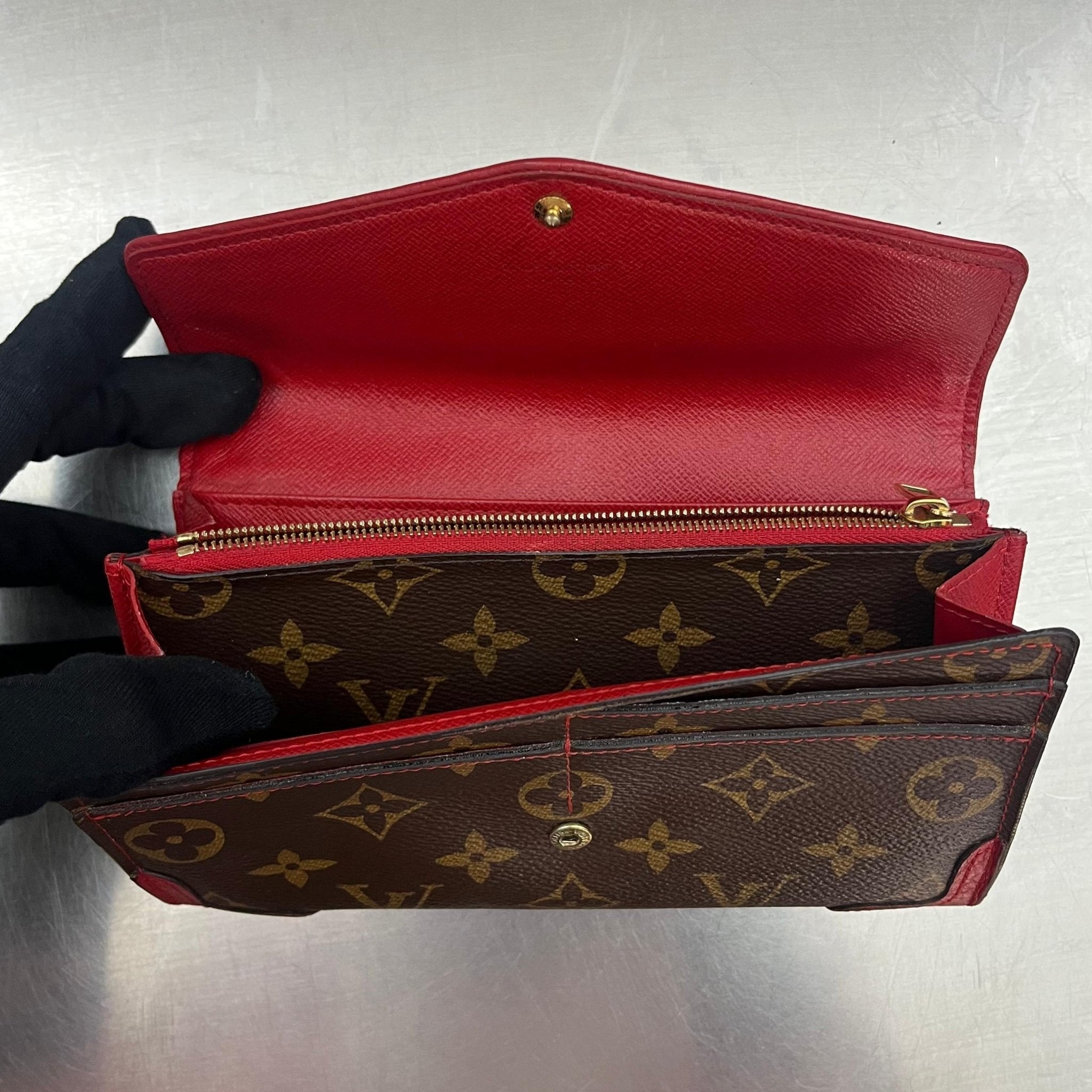Louis Vuitton Sarah Retiro