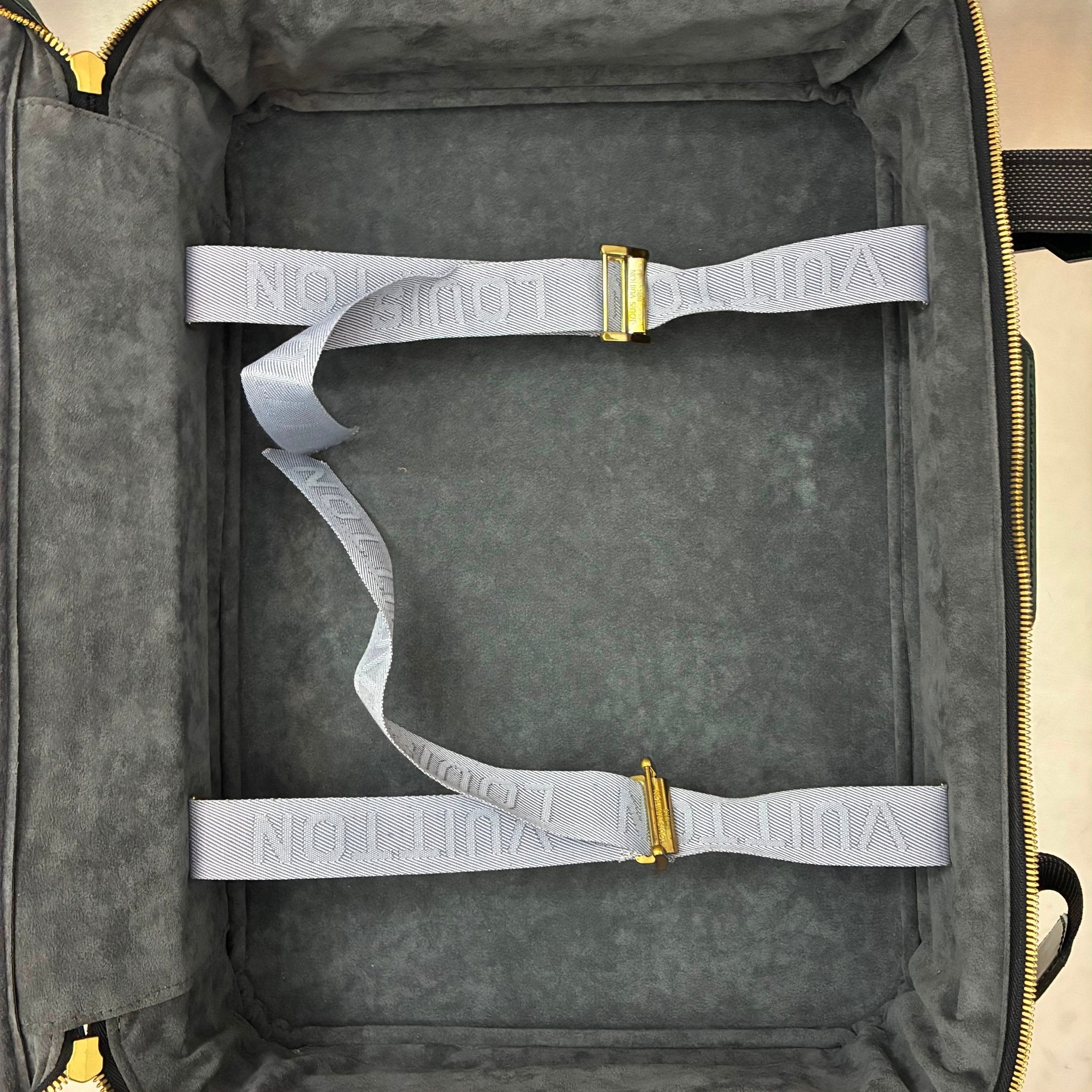 Louis Vuitton Satellite 53 Taiga