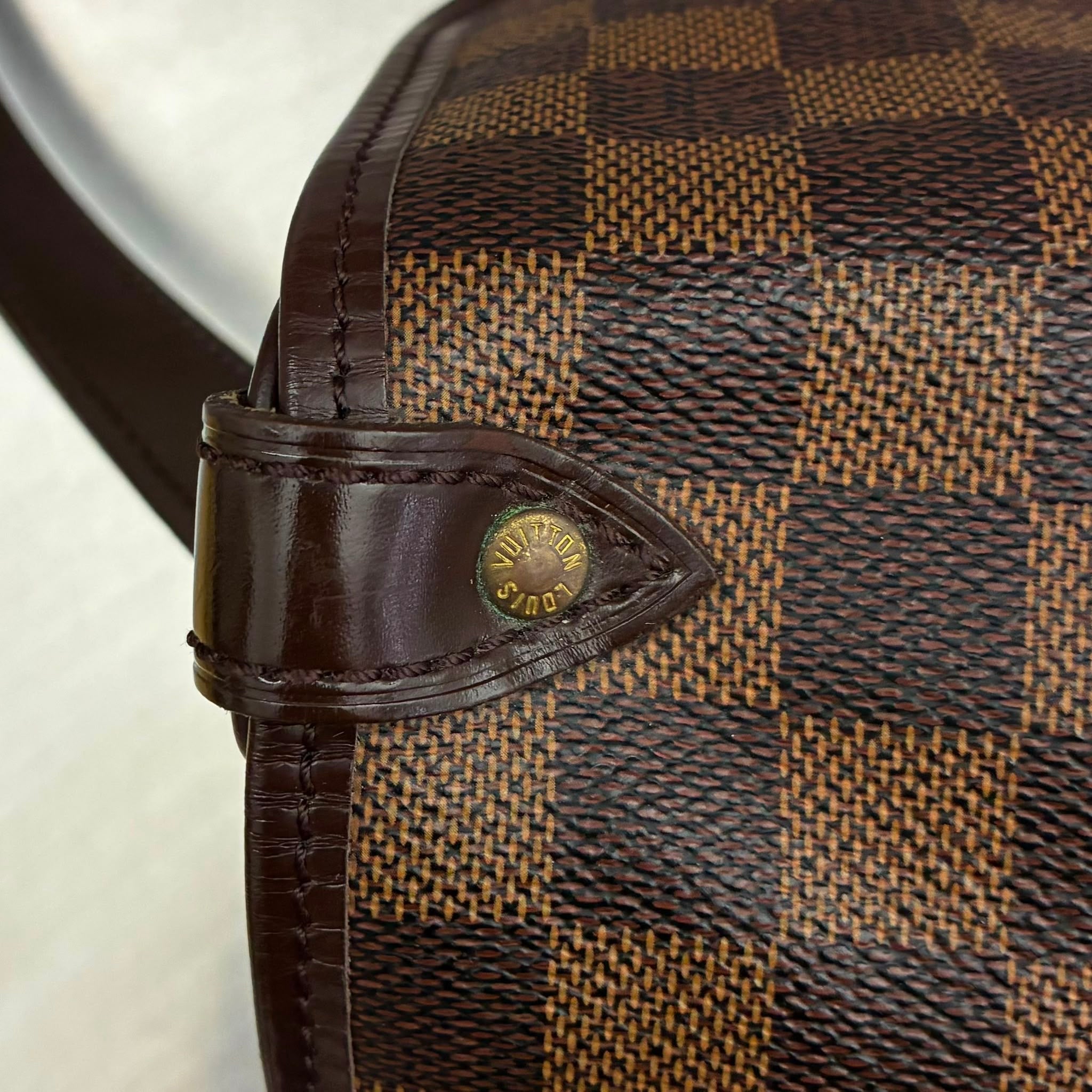 Louis Vuitton Saumur 30 Damier Ebene