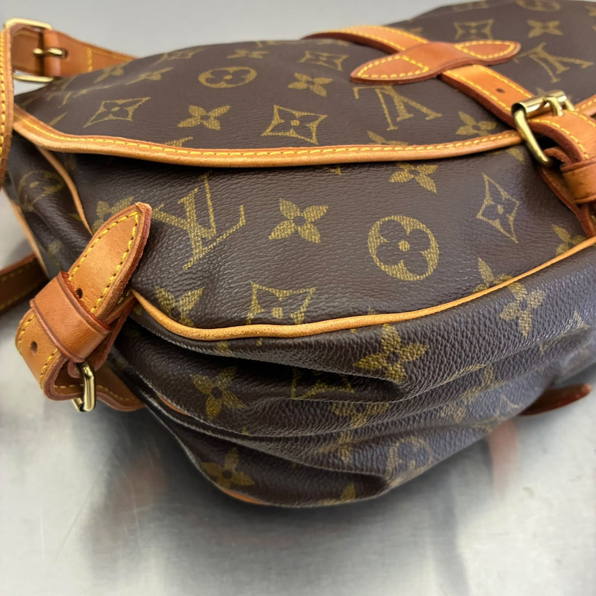 Louis Vuitton Saumur 30 Monogram