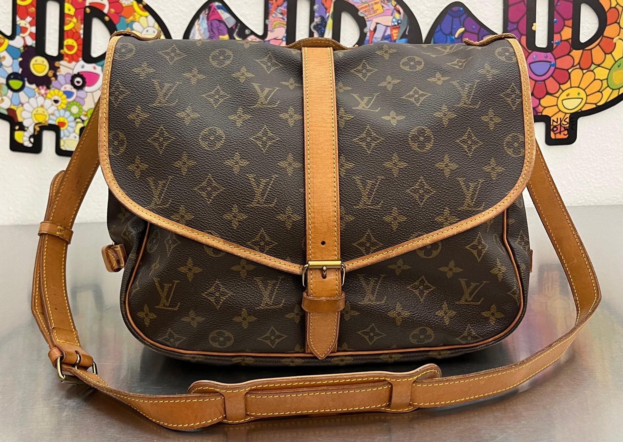 Louis Vuitton Saumur 35
