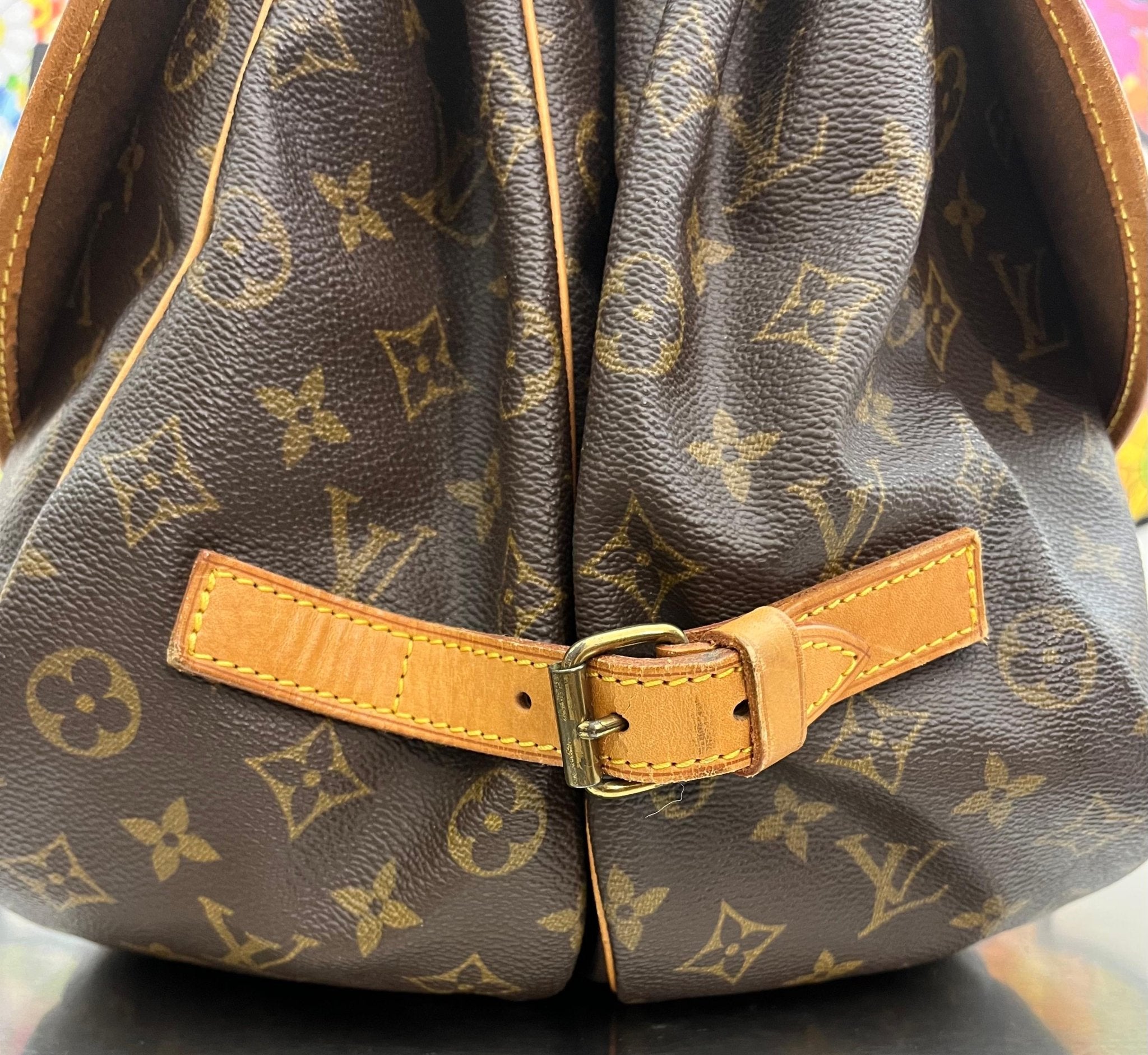 Louis Vuitton Saumur 35