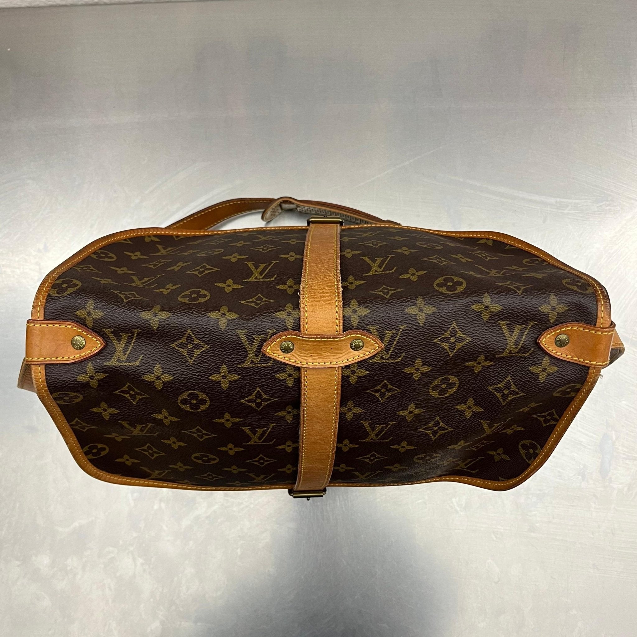 Louis Vuitton Saumur 35 Monogram von 1989