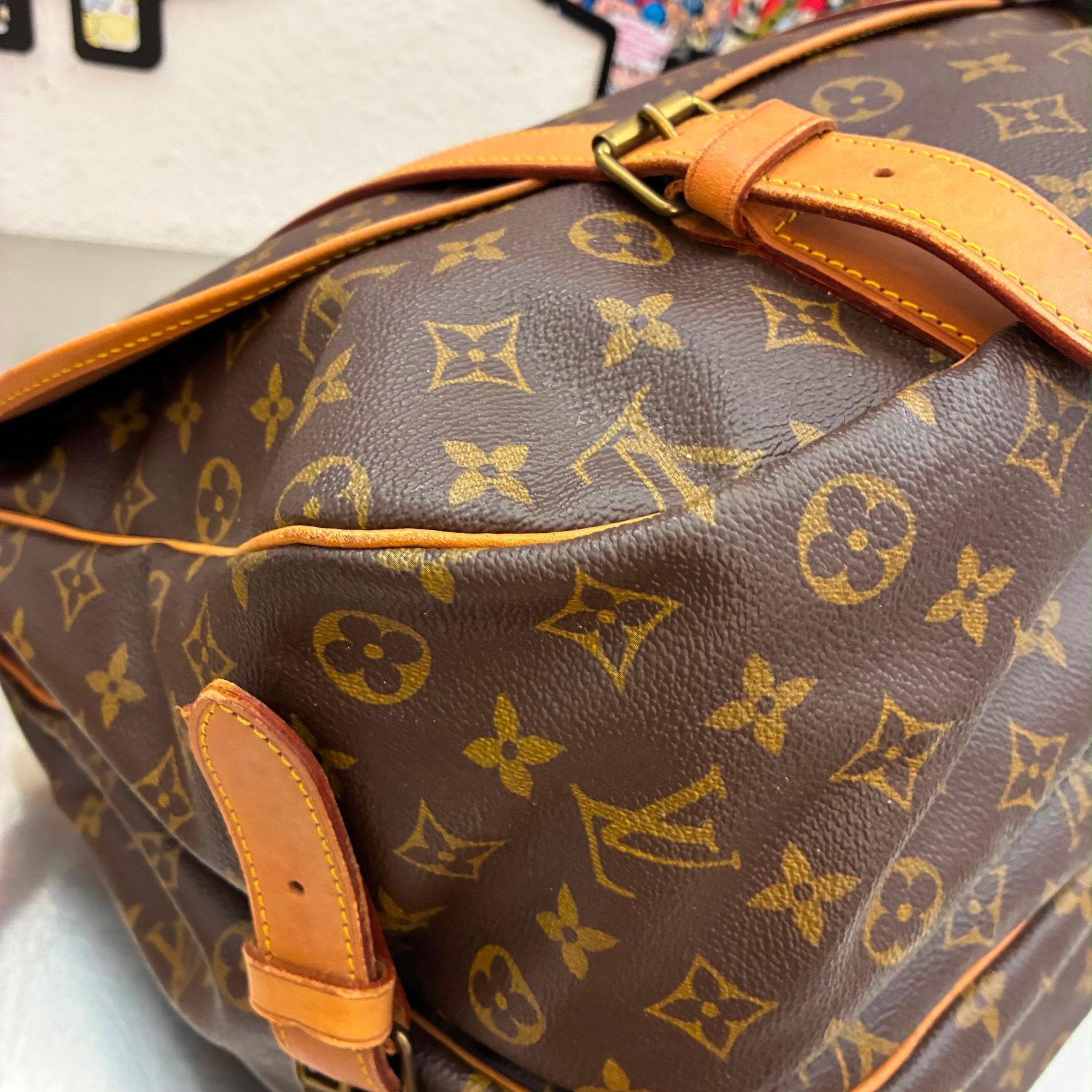 Louis Vuitton Saumur 43 Monogramm