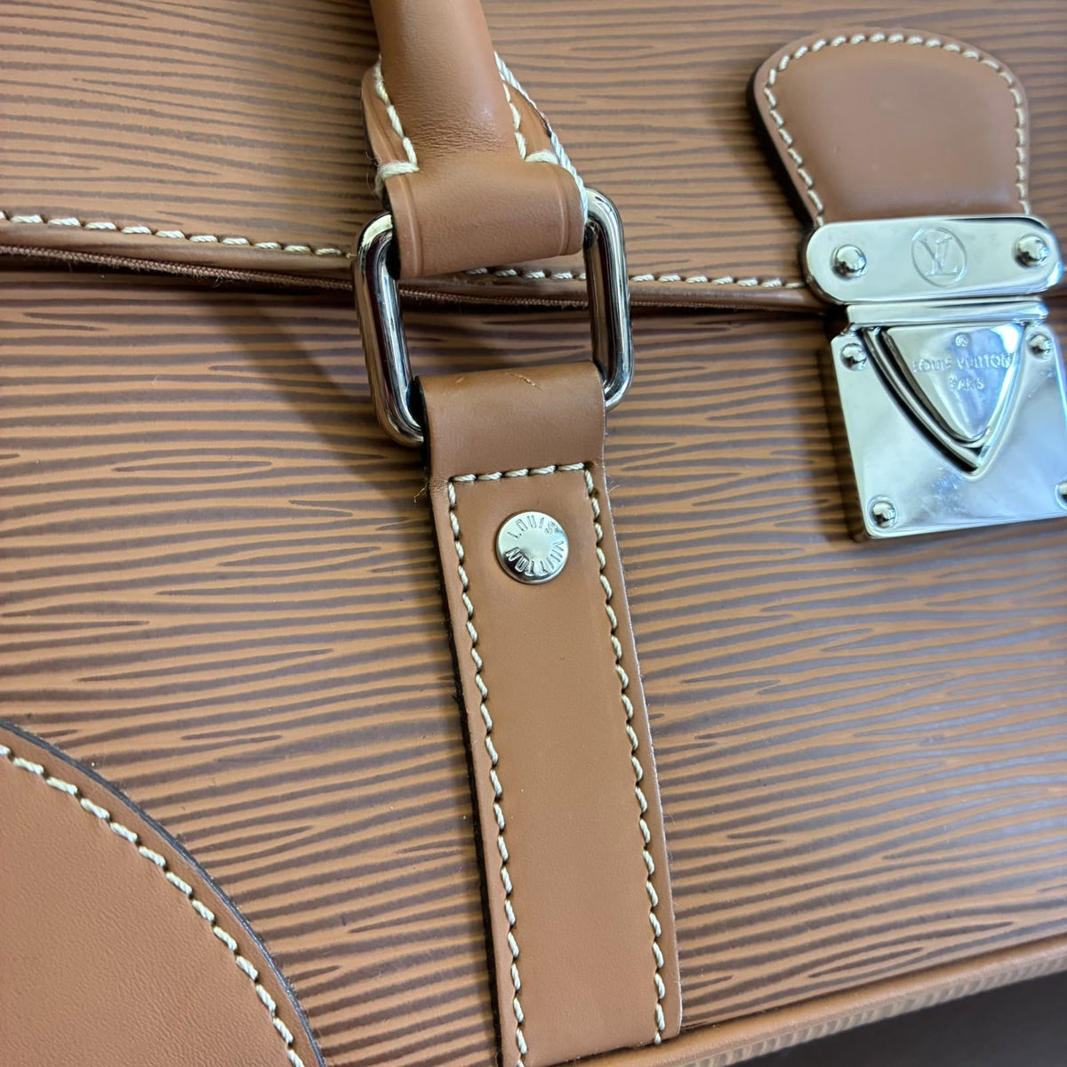 Louis Vuitton Ségur PM Epi