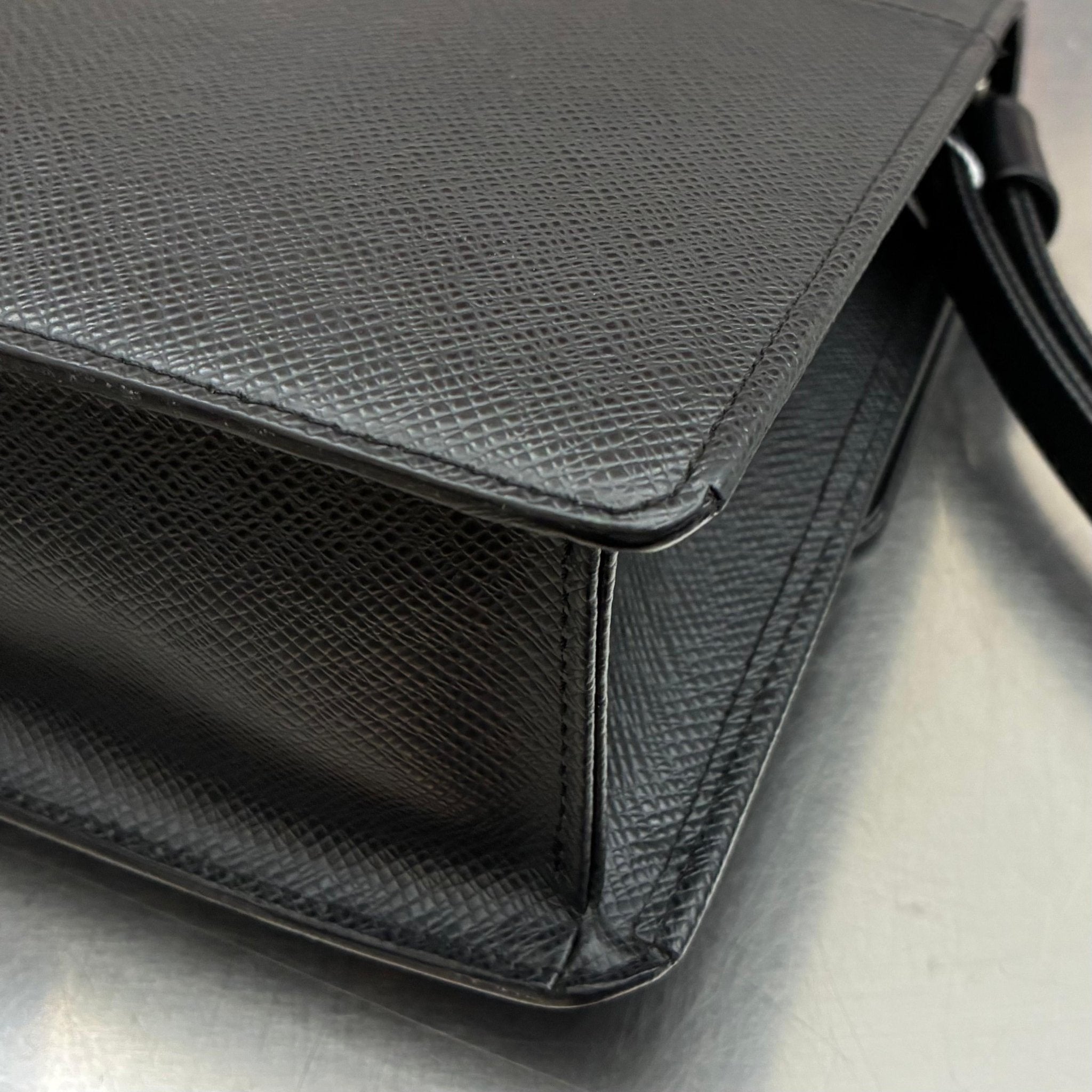 Louis Vuitton Selenga Taiga