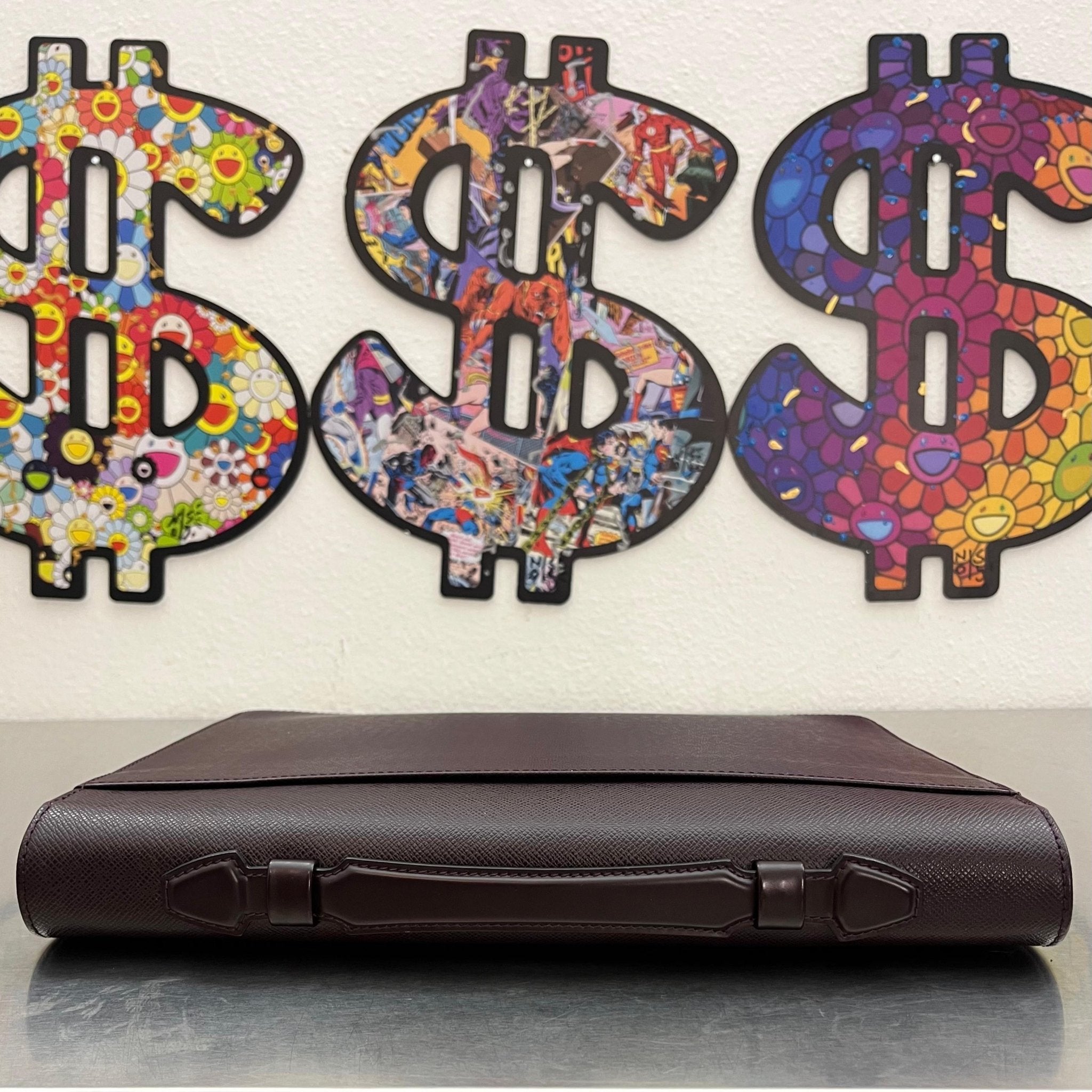 Louis Vuitton Serviette Kourad Taiga