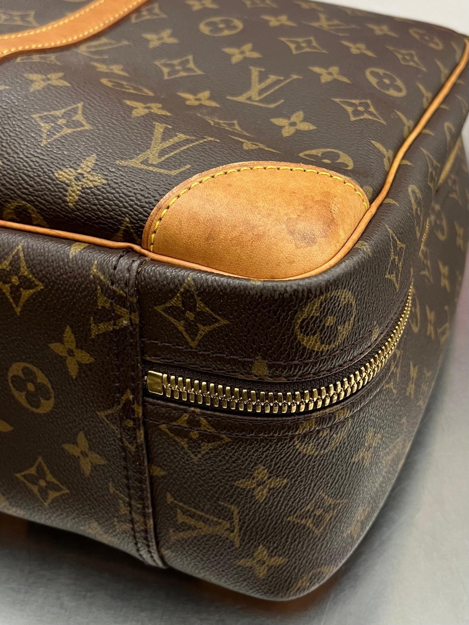 Louis Vuitton Sirius 45