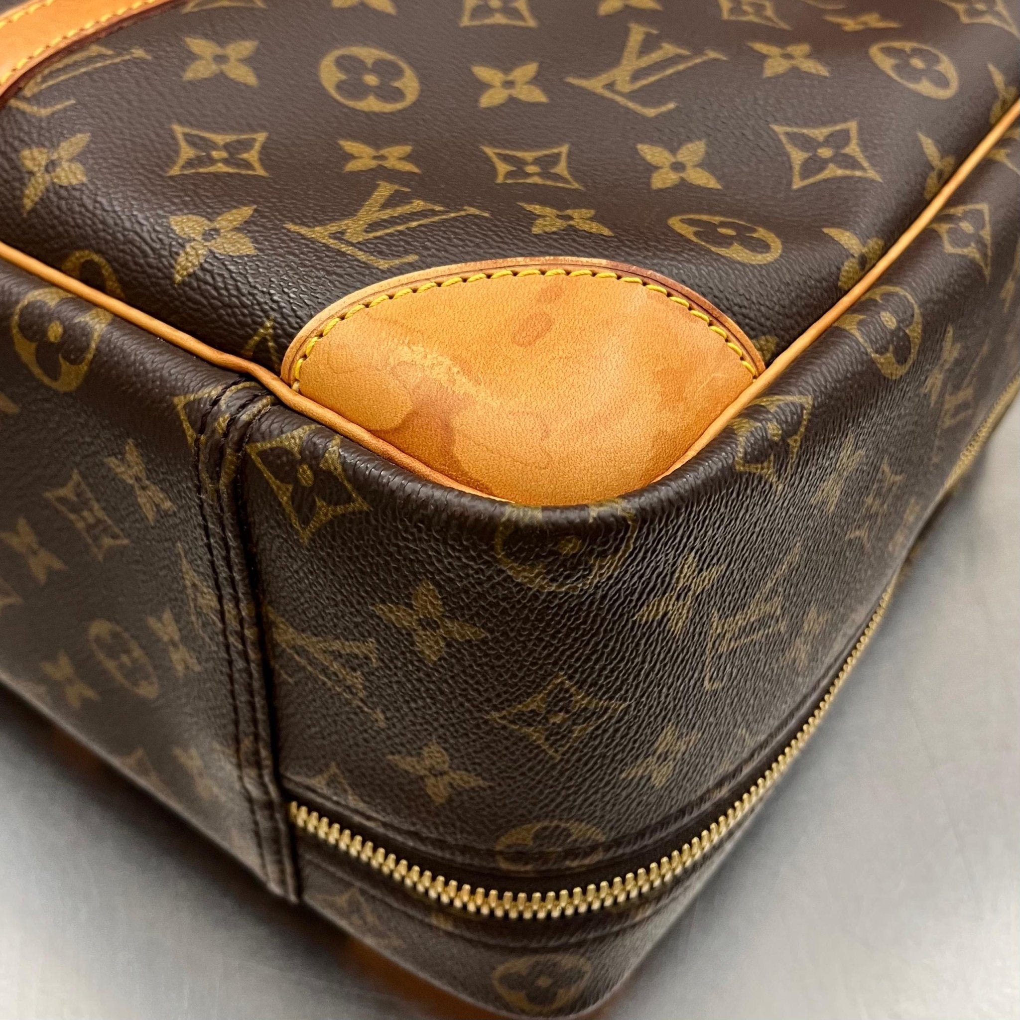 Louis Vuitton Sirius 45 Monogram