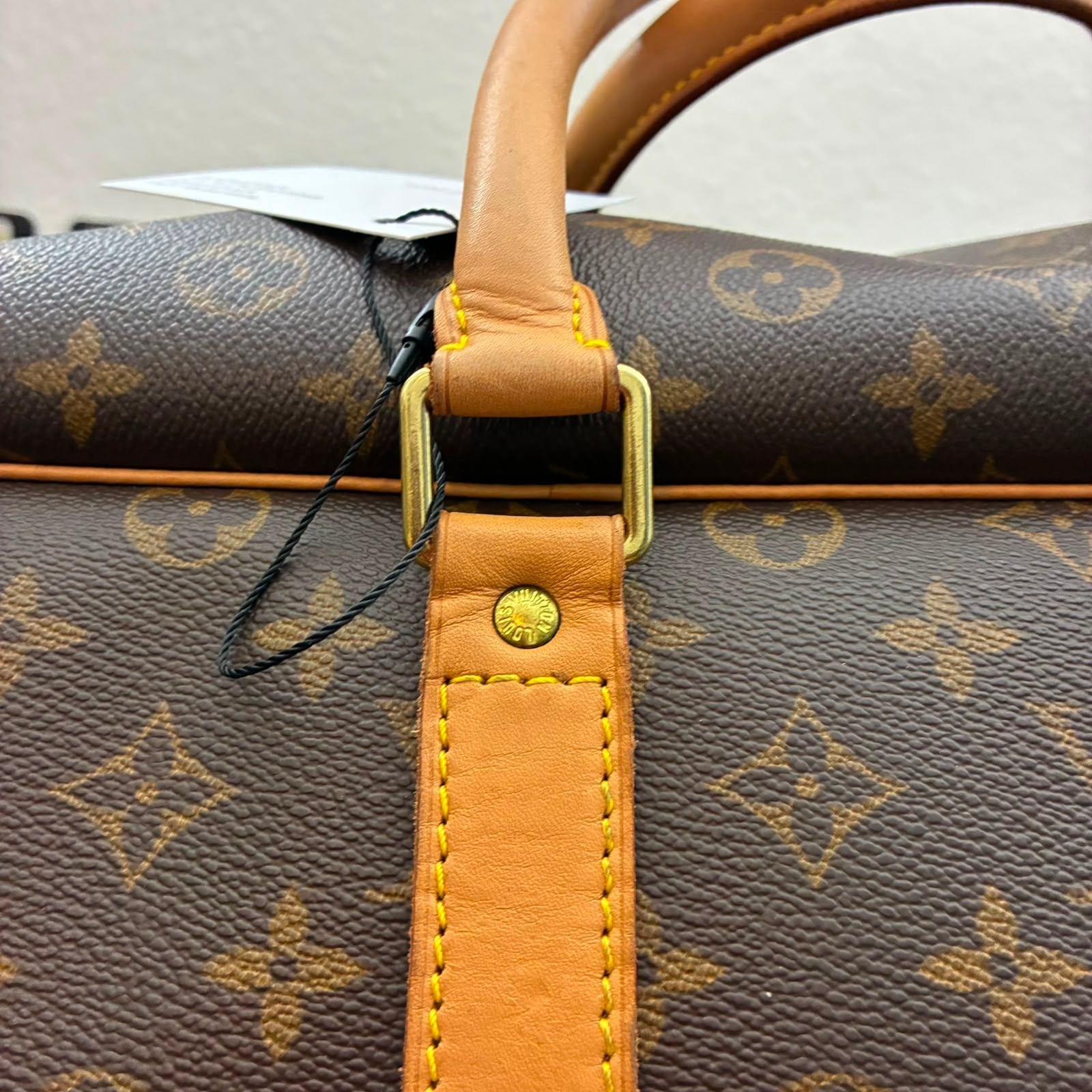 Louis Vuitton Sirius 70 Monogram