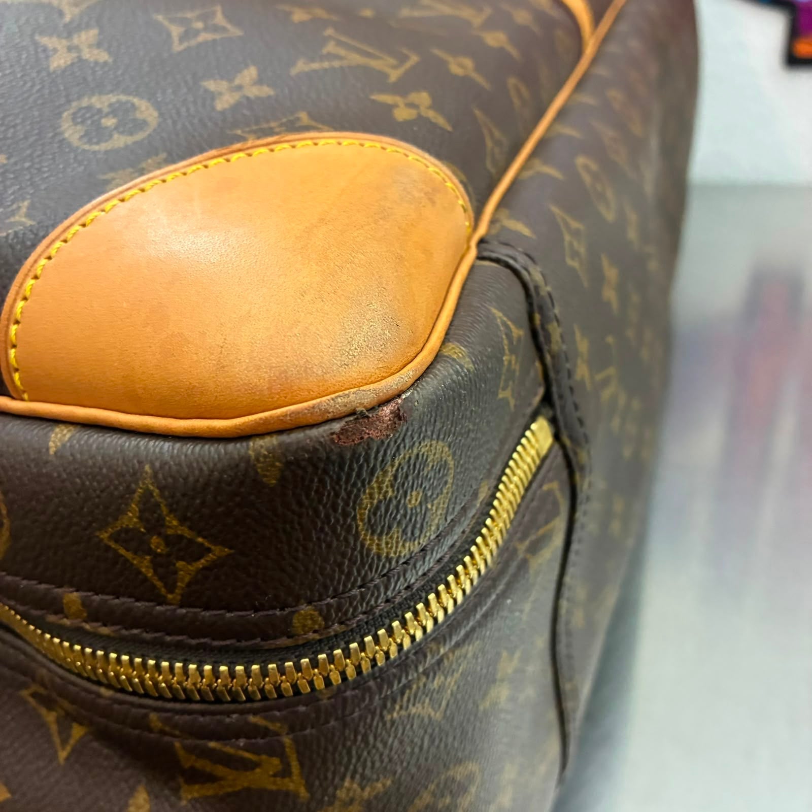 Louis Vuitton Sirius 70 Monogram