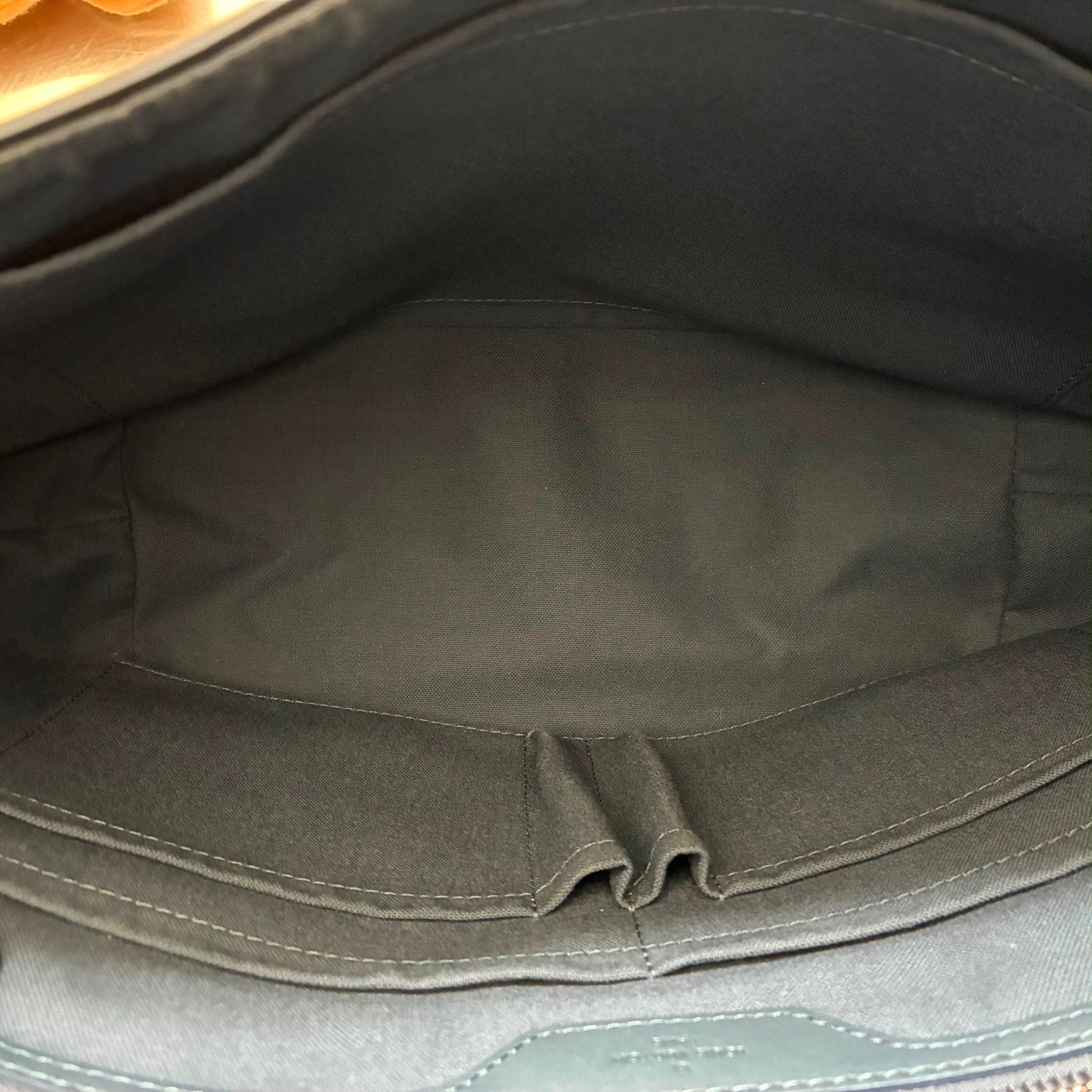 Louis Vuitton Sprinter Messenger Damier Ebene