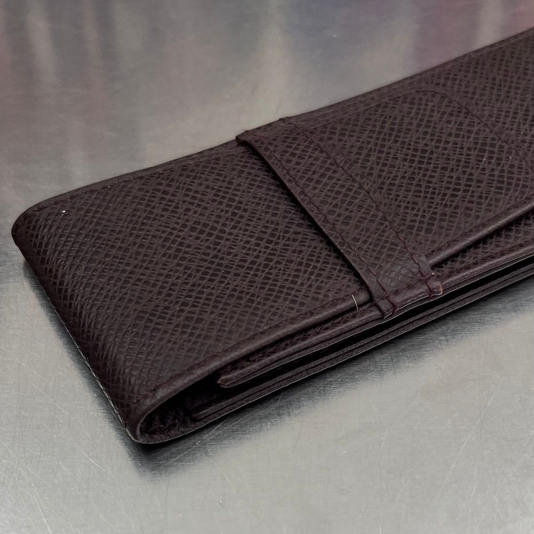 Louis Vuitton Stiftetui Taiga