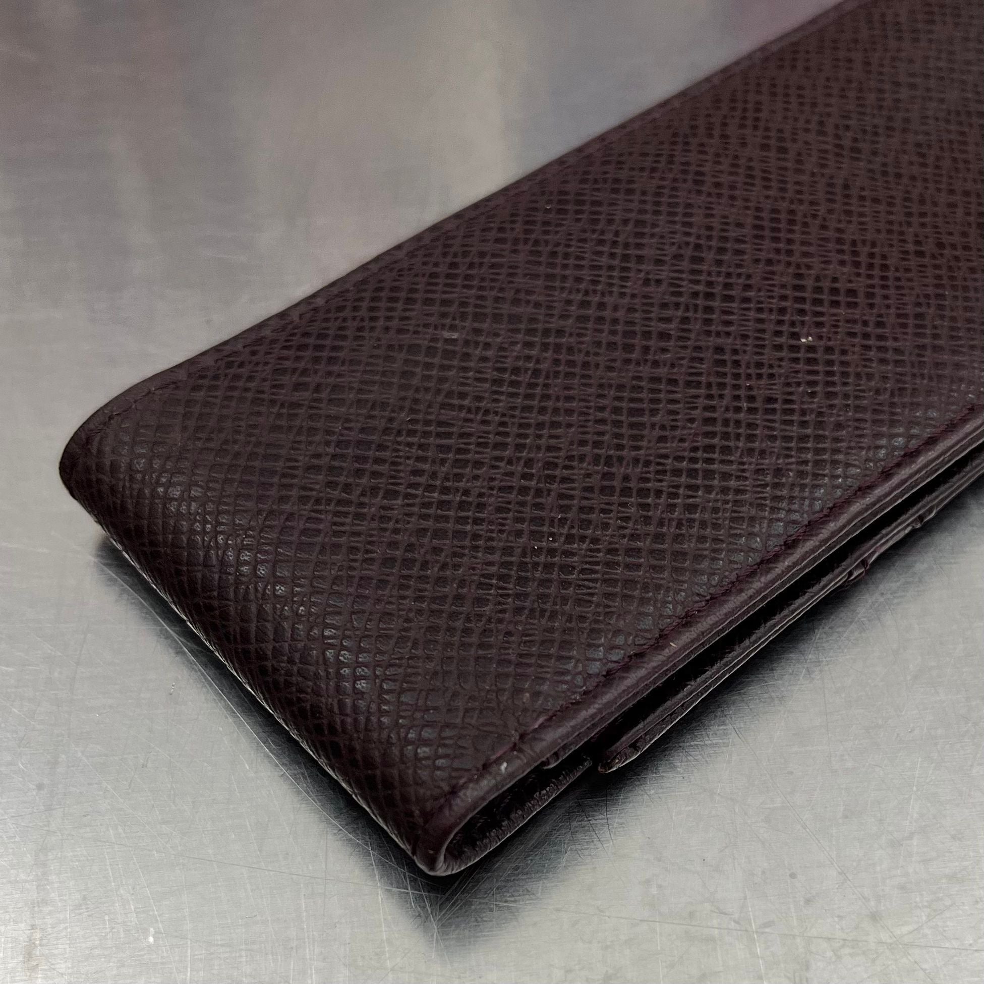 Louis Vuitton Stiftetui Taiga