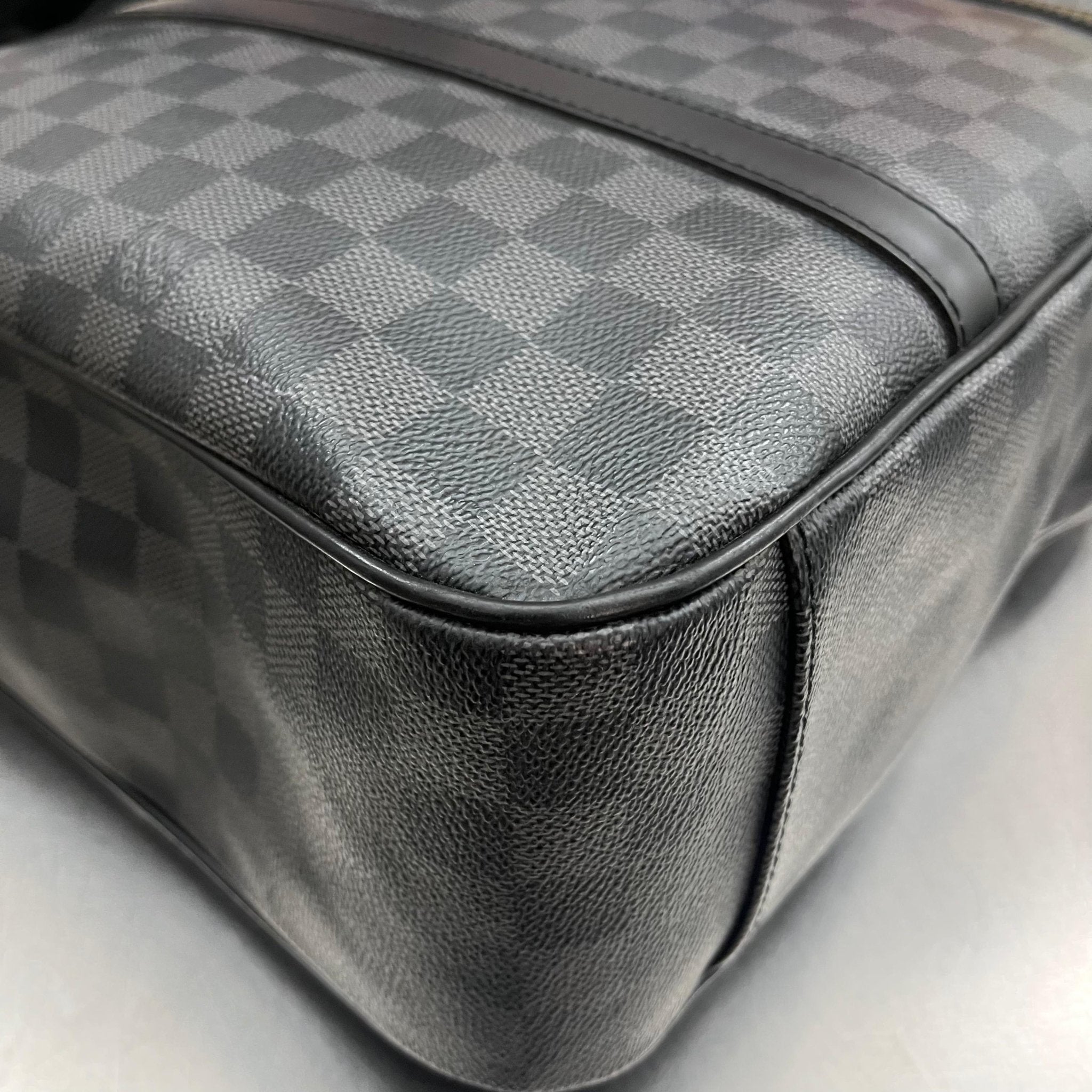 Louis Vuitton Tadao Damier