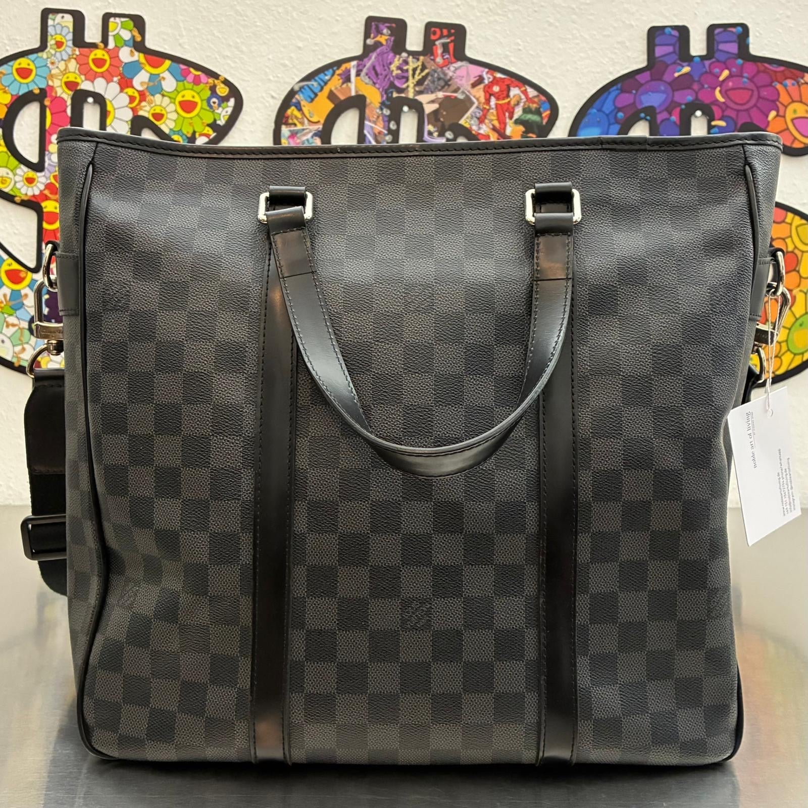 Louis Vuitton Tadao Damier Graphit