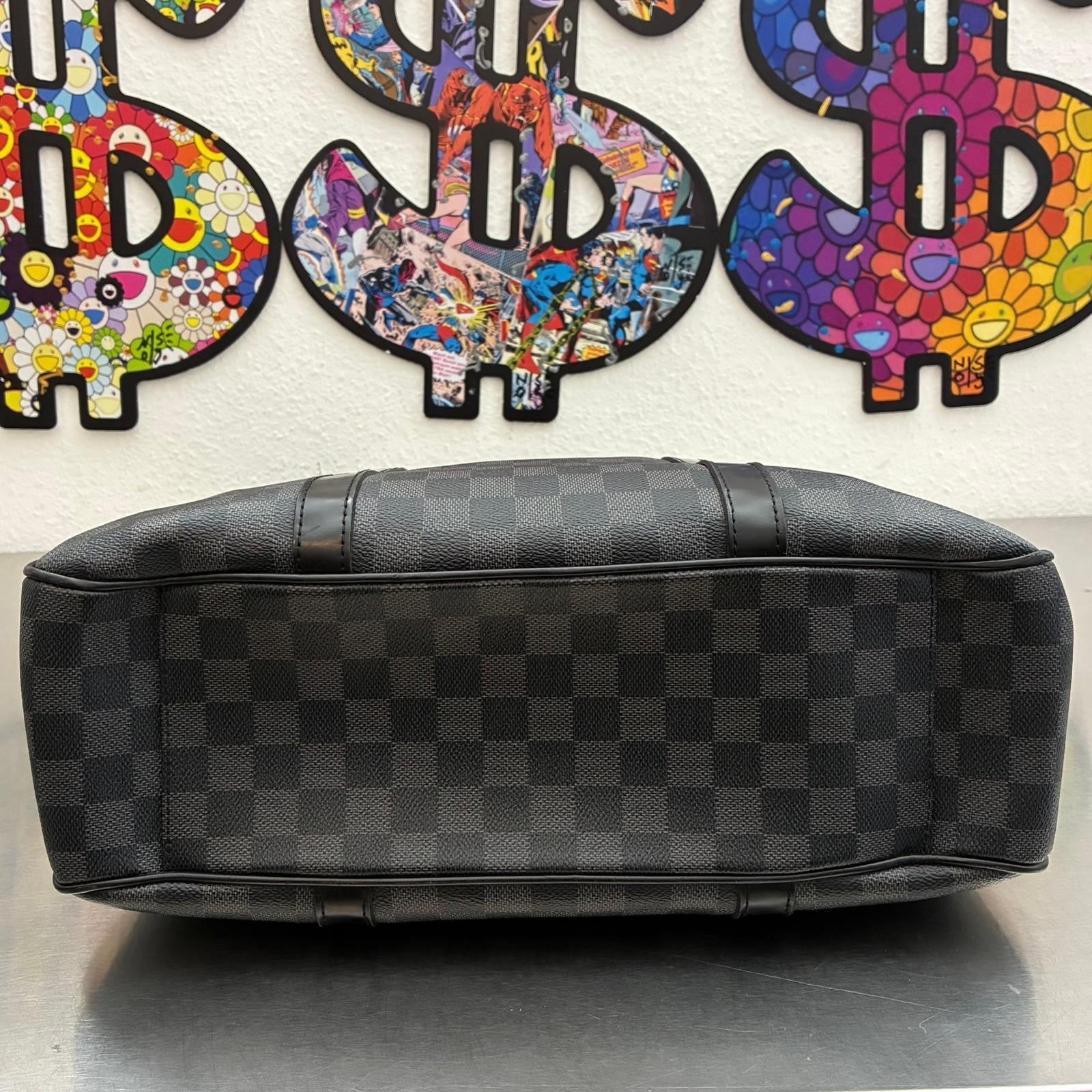 Louis Vuitton Tadao Damier Graphit