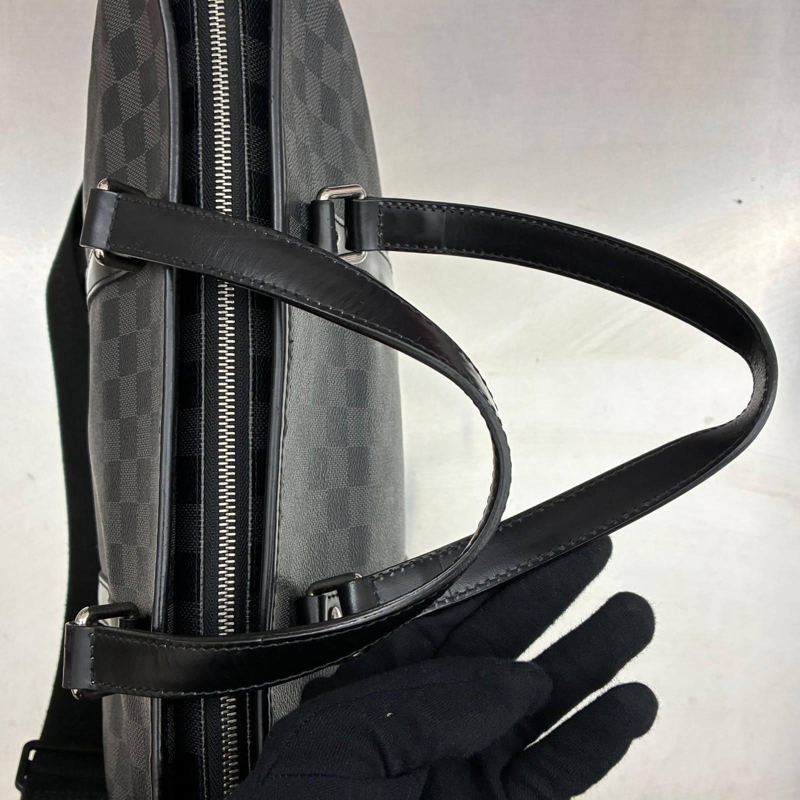 Louis Vuitton Tadao Damier Graphit