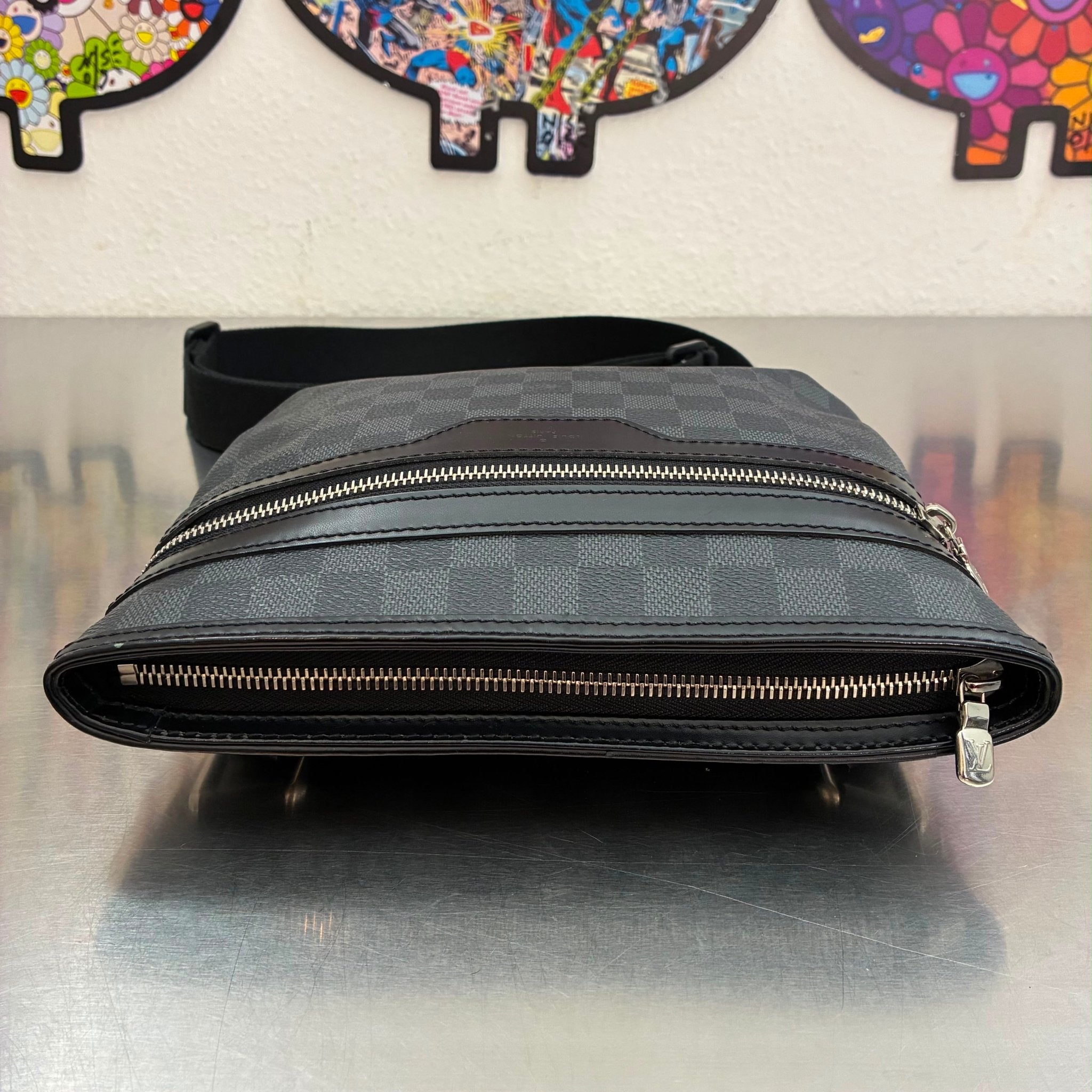 Louis Vuitton Thomas Damier Graphite