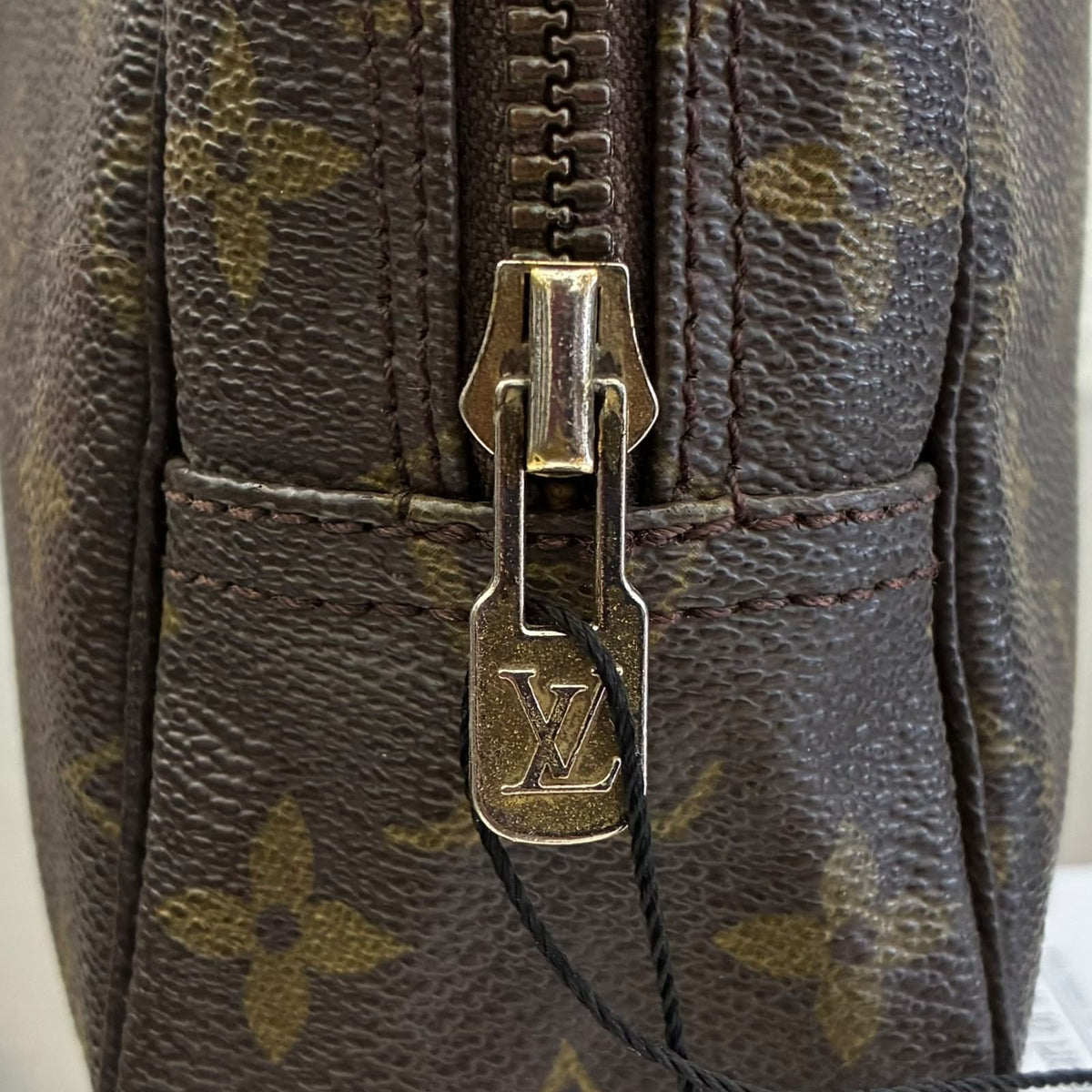 Louis Vuitton Trousse Toilette 23 Monogram