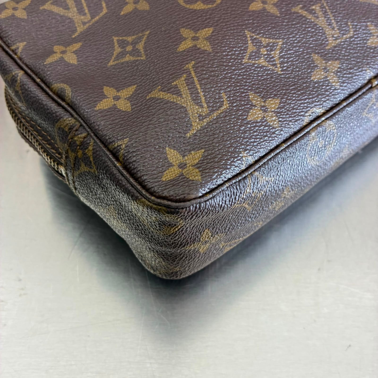 Louis Vuitton Trousse Toilette 23 Monogram von 1983