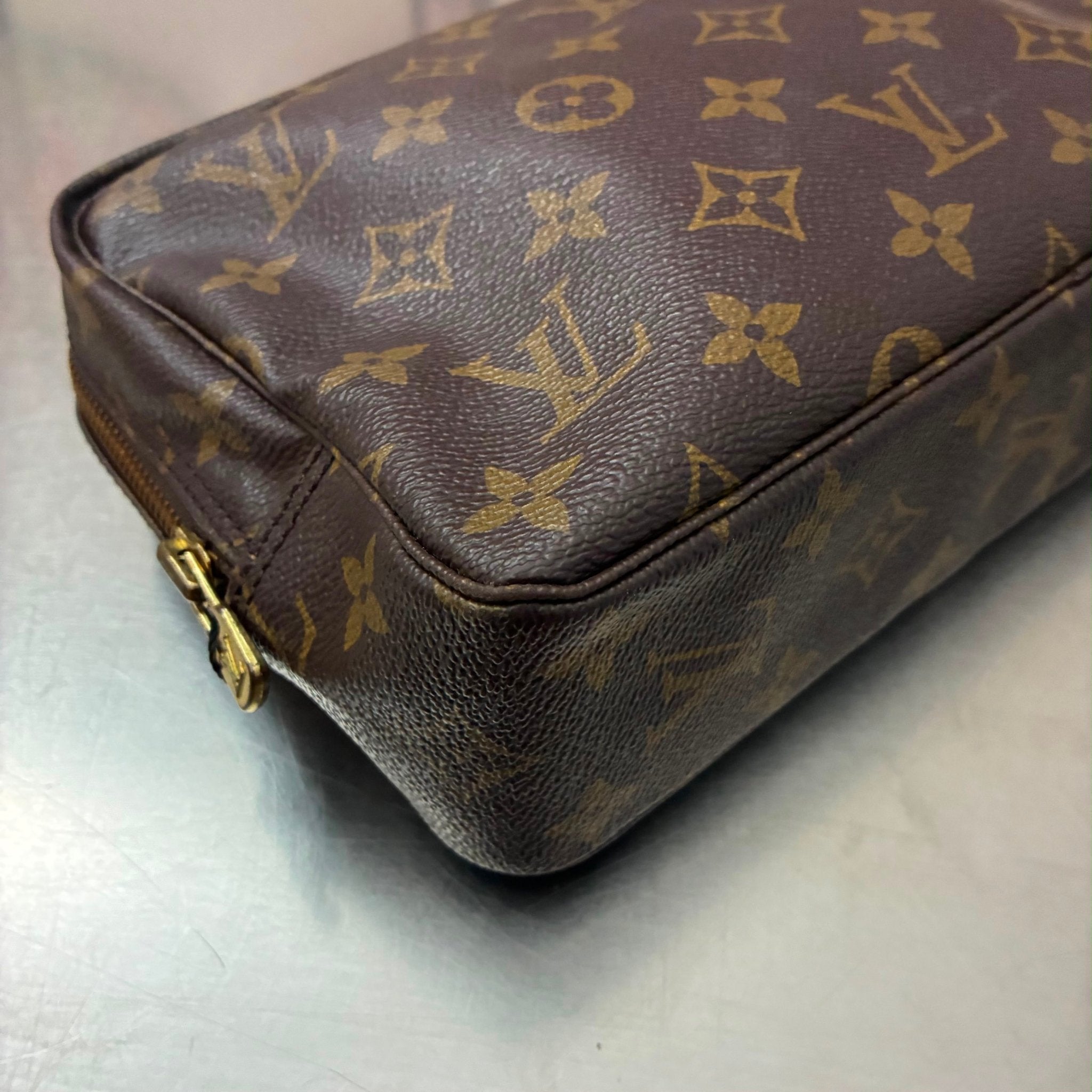Louis Vuitton Trousse Toilette 23 Monogram von 1990