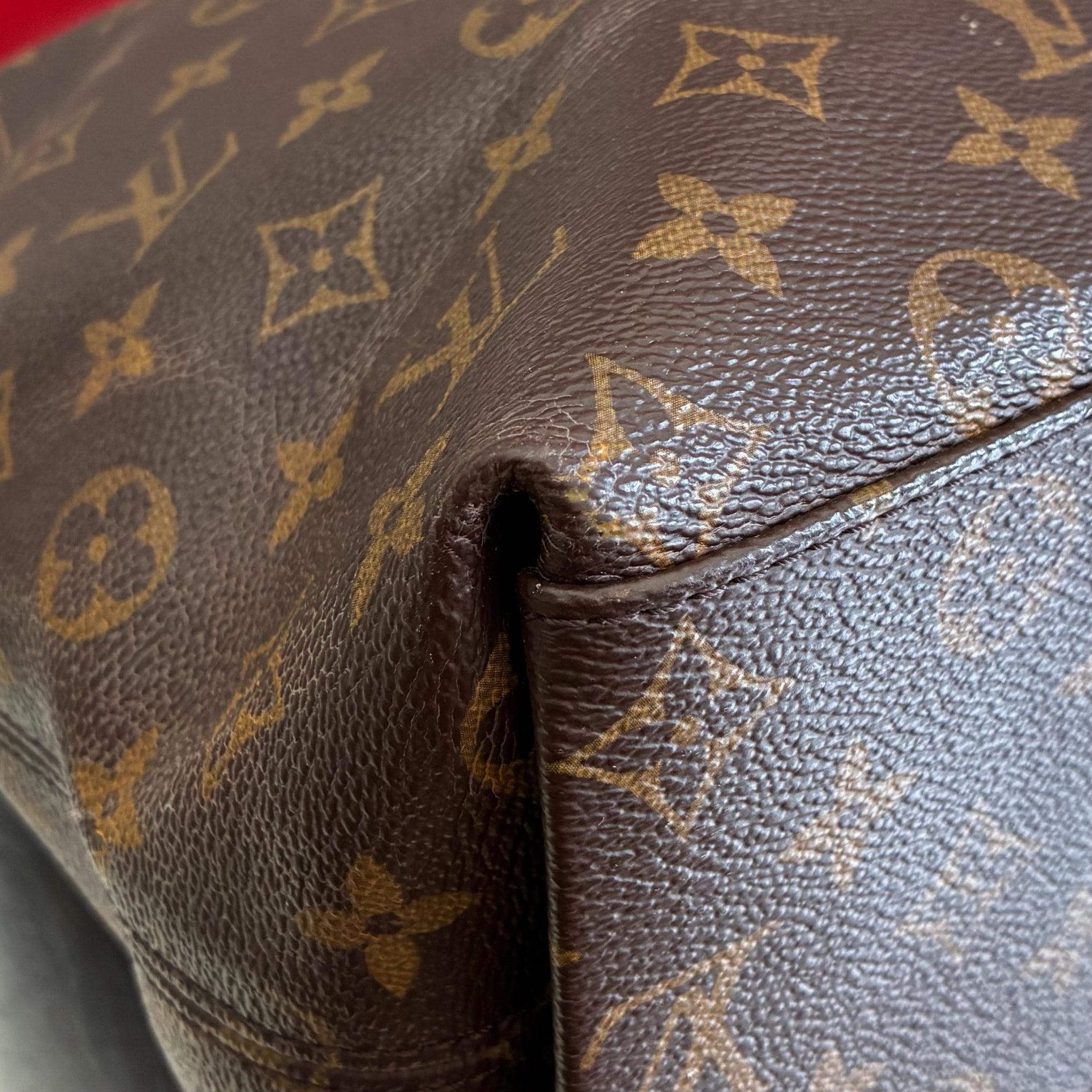 Louis Vuitton Tuileries Hobo Monogam