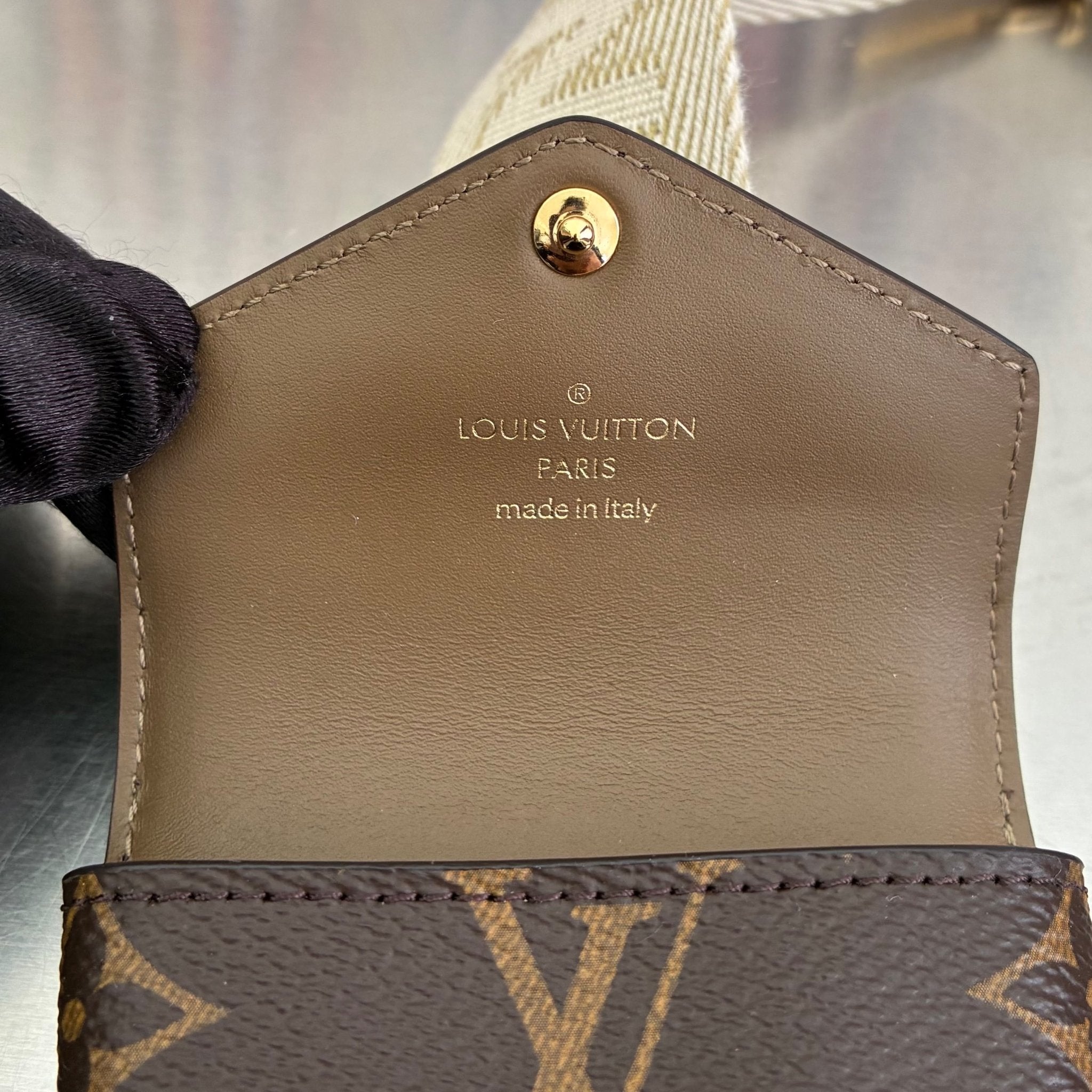 Louis Vuitton Utility Crossbody Monogram