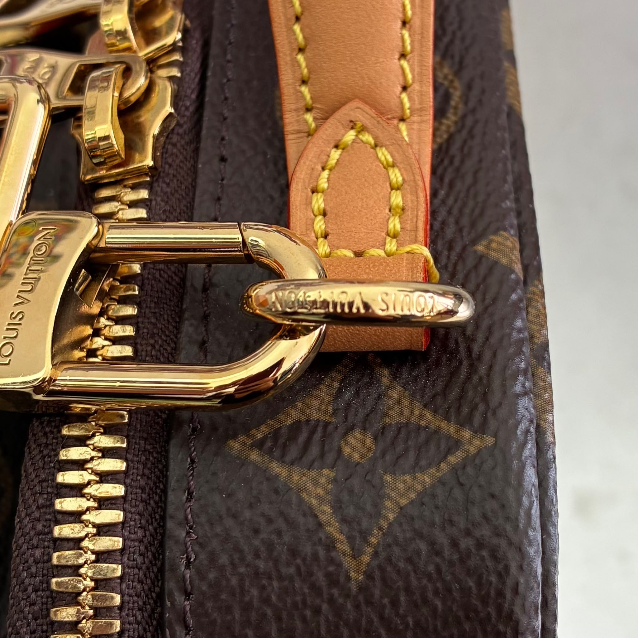 Louis Vuitton Utility Crossbody Monogram