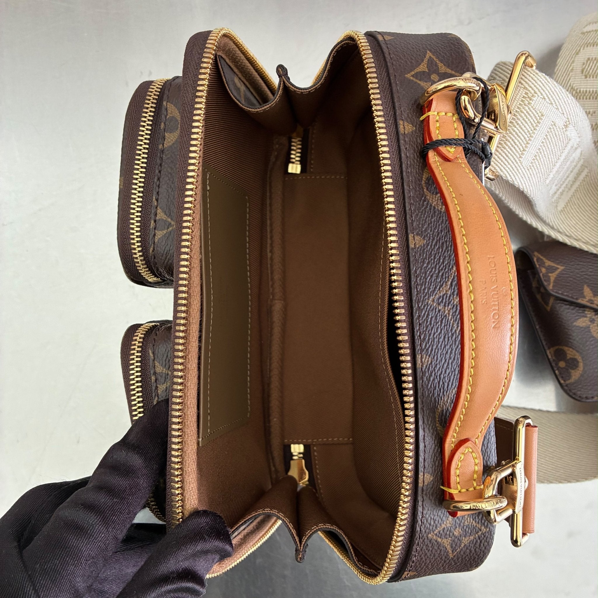 Louis Vuitton Utility Crossbody Monogram