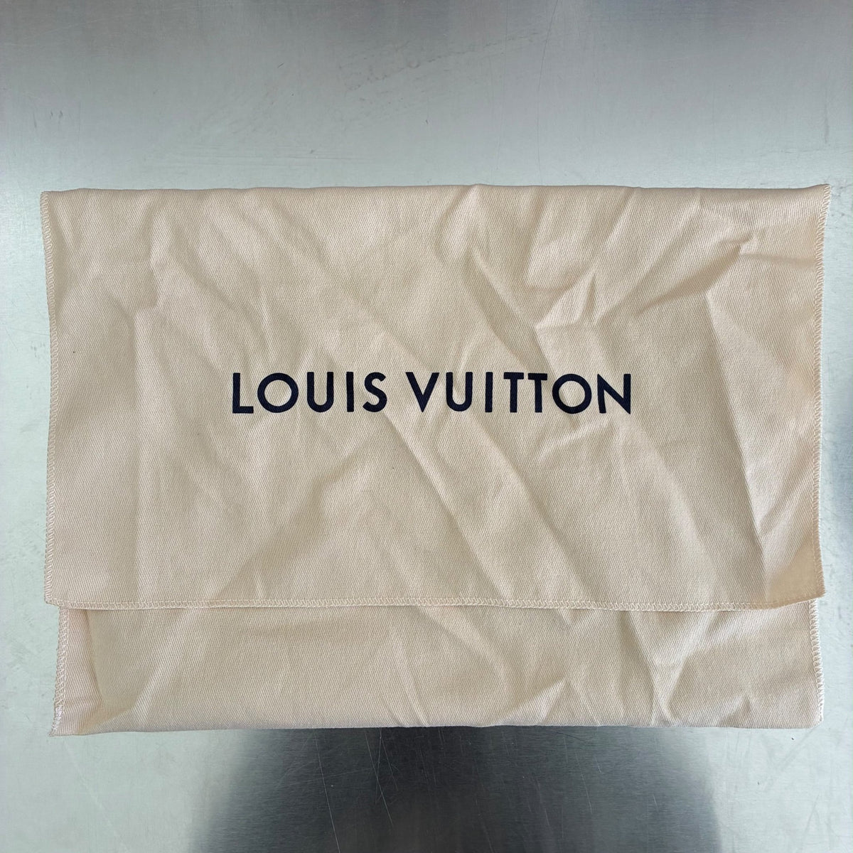 Louis Vuitton Utility Crossbody Monogram