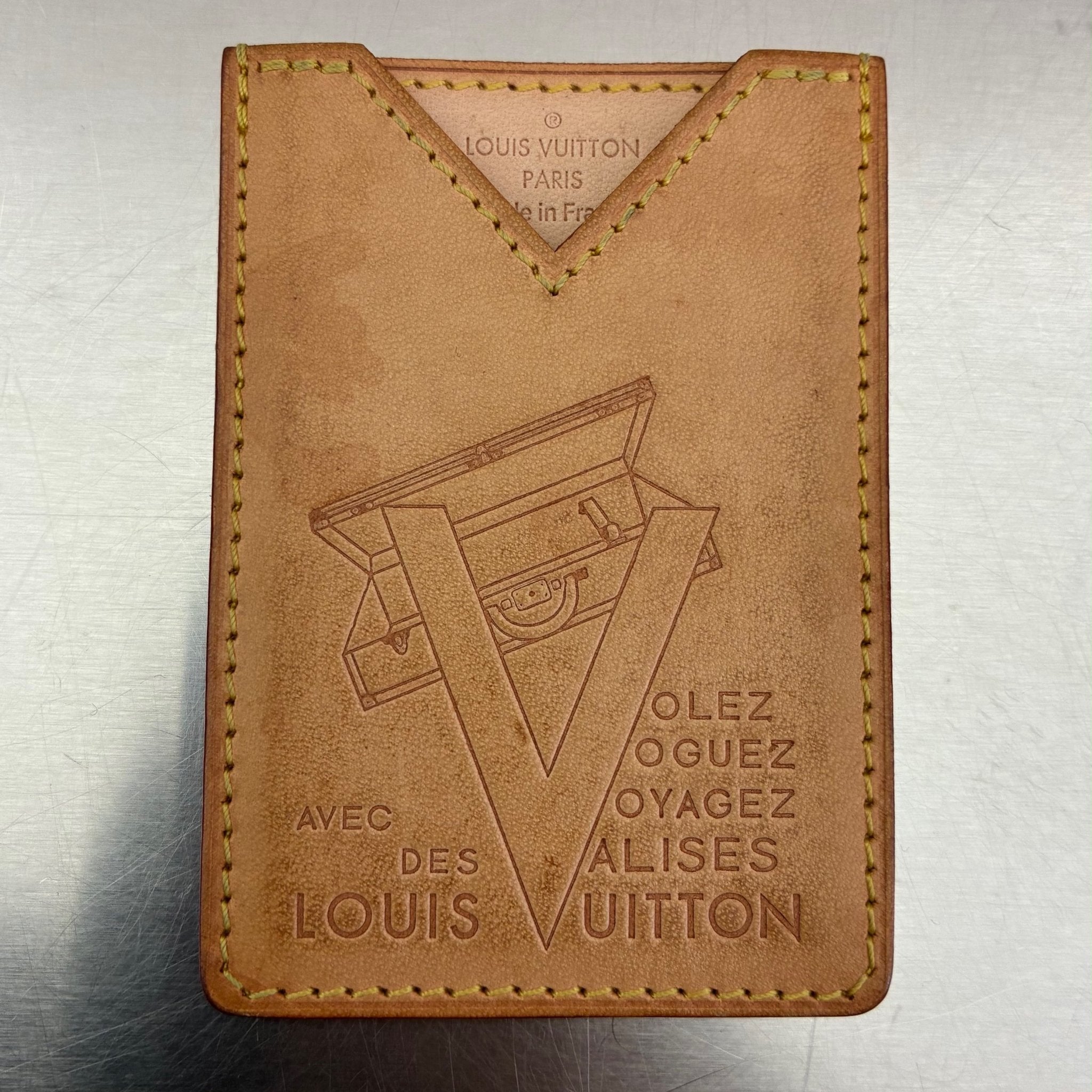 Louis Vuitton Vachetta Kartenetui „Volez, Voguez, Voyagez Avec Des Valises Louis Vuitton“ Limited Edition