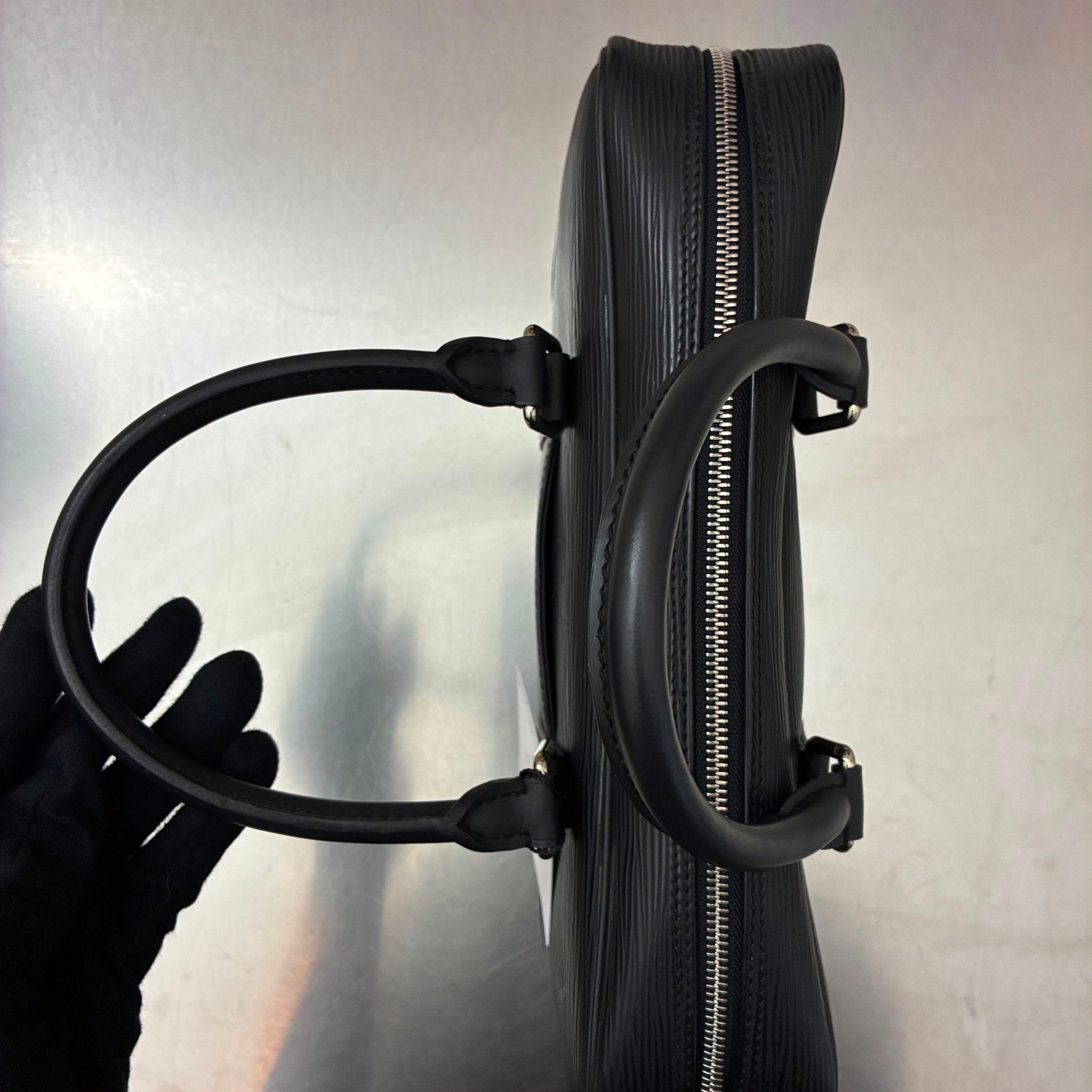 Louis Vuitton Vivienne Long Bag Epi