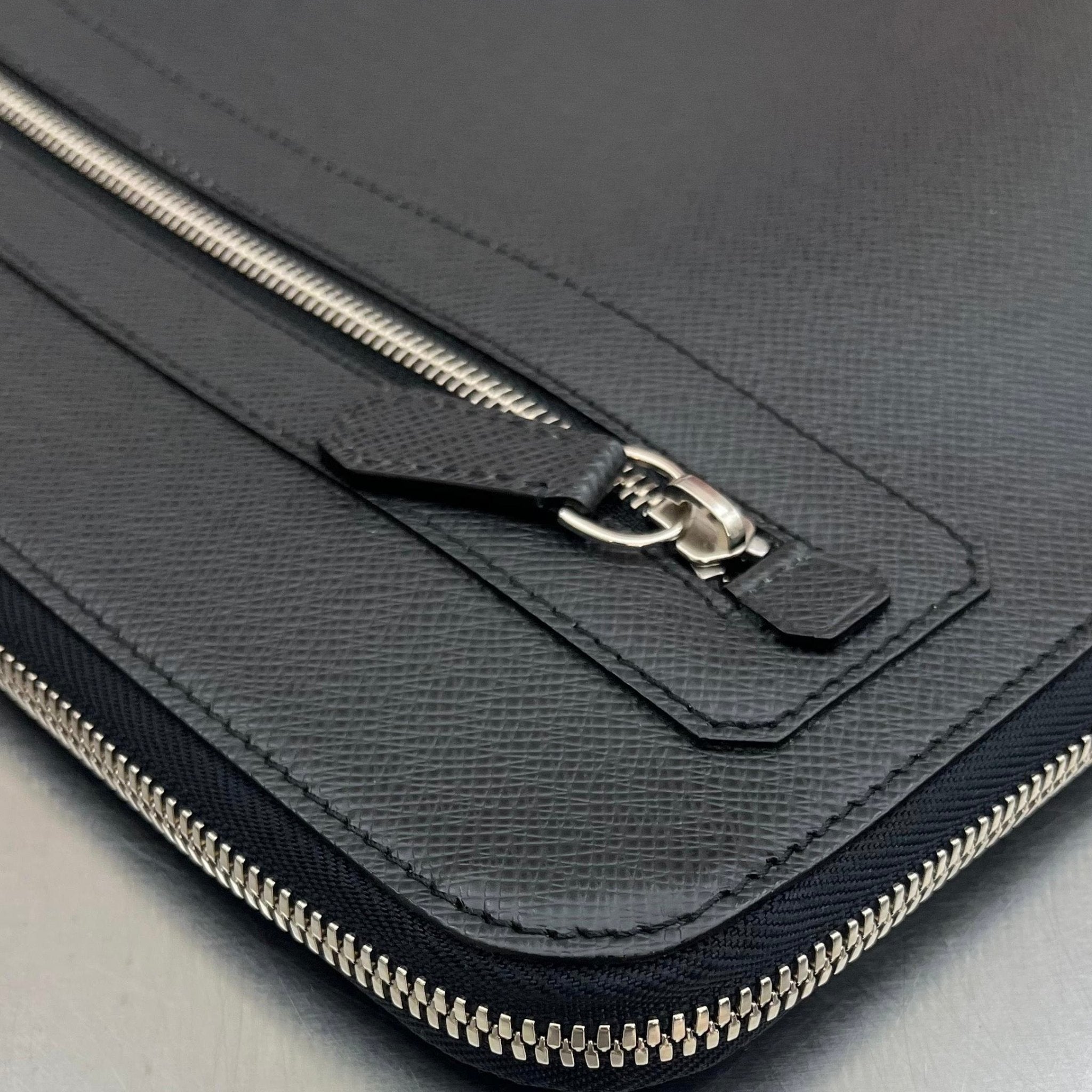 Louis Vuitton Vladimir Taiga