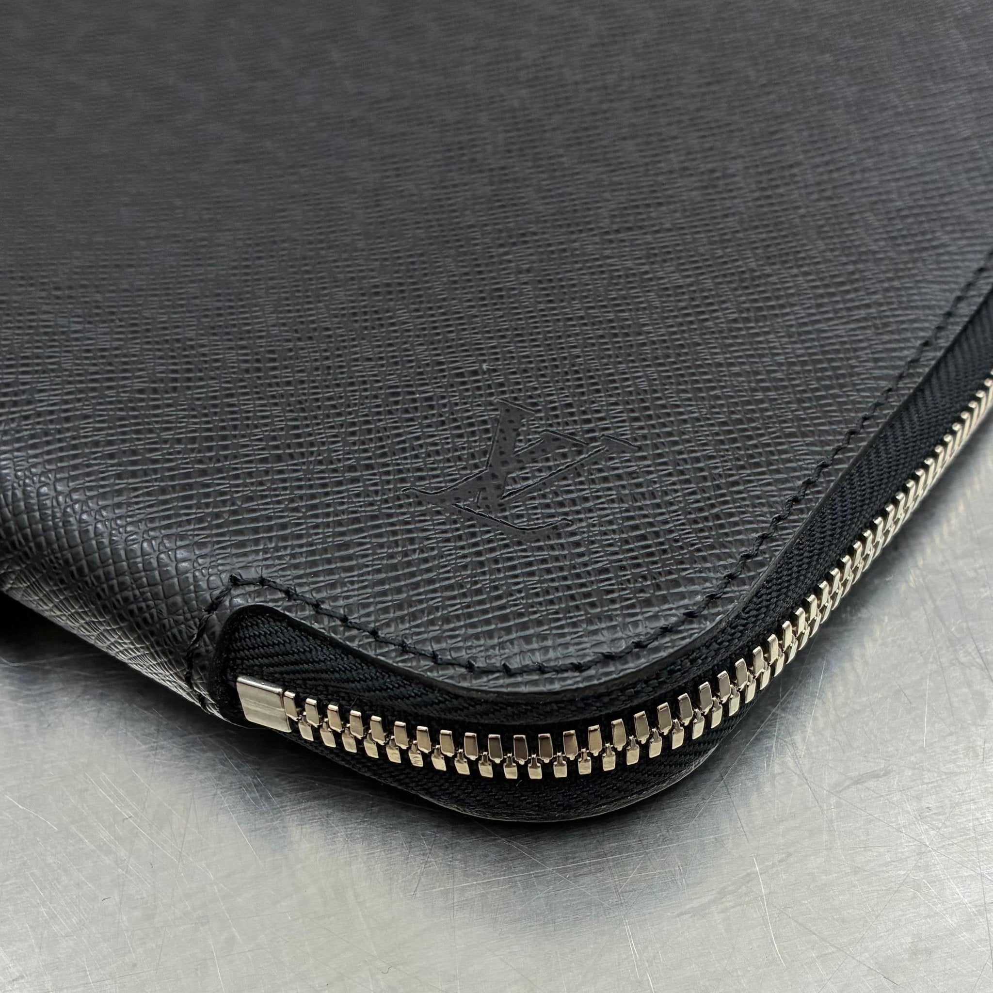 Louis Vuitton Vladimir Taiga