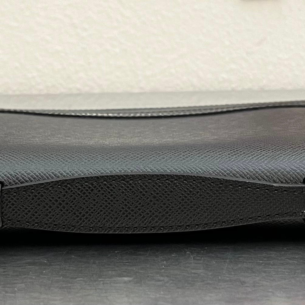 Louis Vuitton Vladimir Taiga