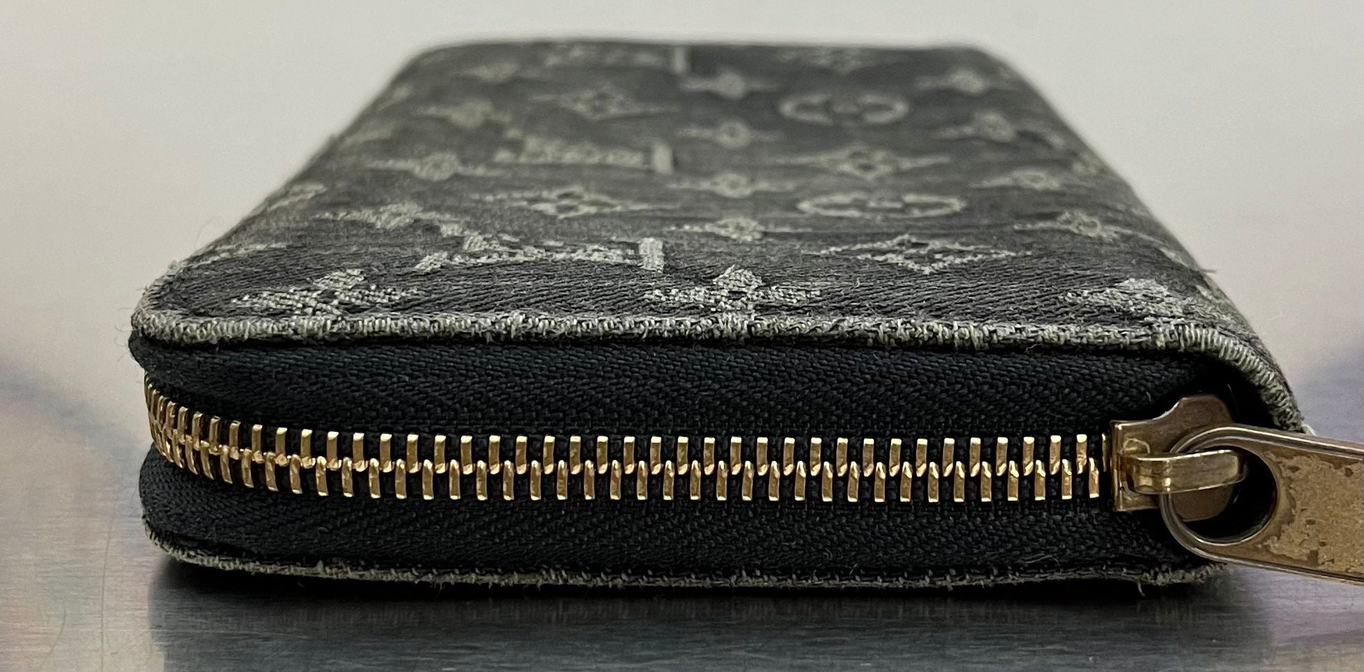 Louis Vuitton Zippy Black Denim