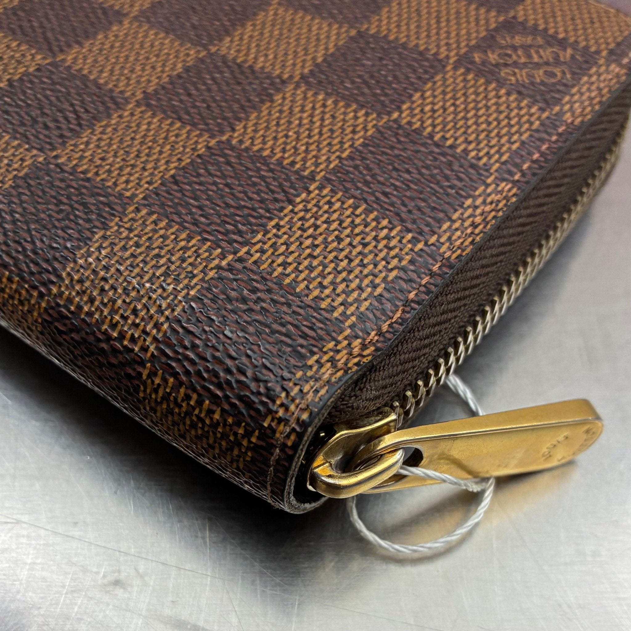 Louis Vuitton Zippy Damier