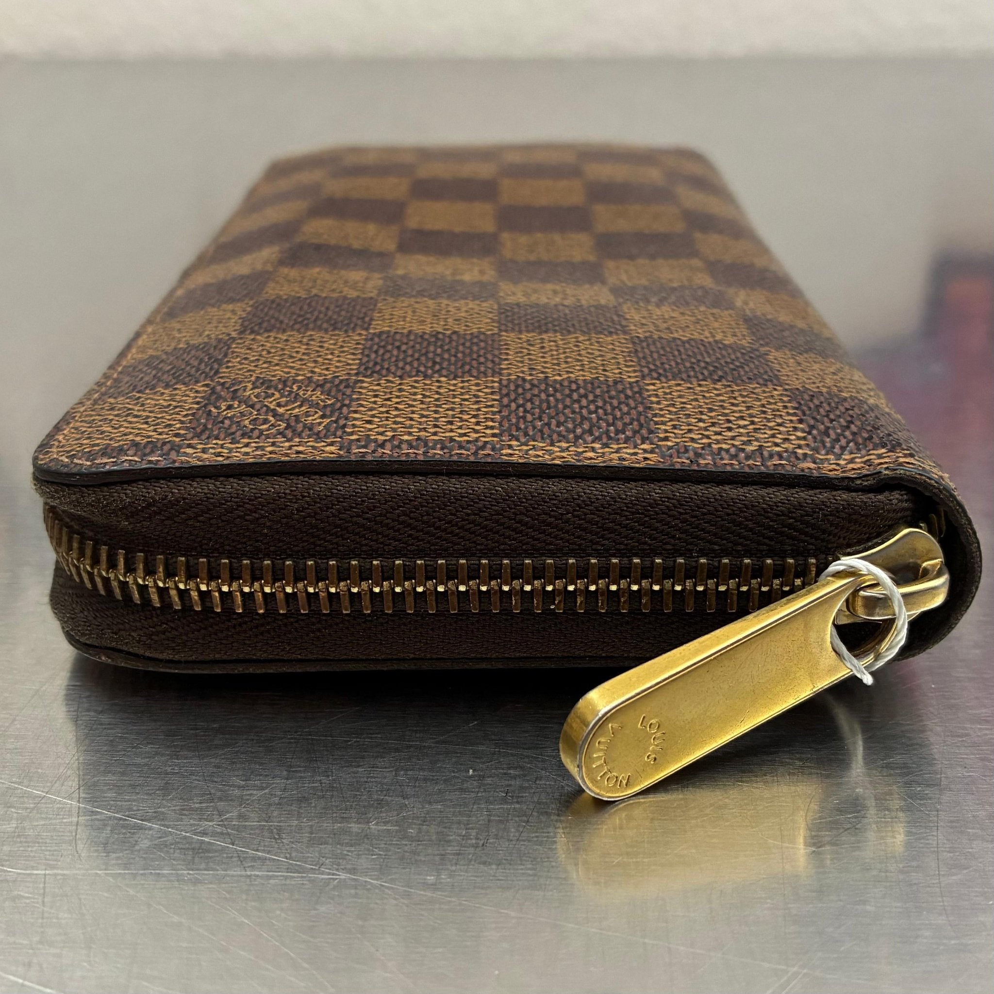 Louis Vuitton Zippy Damier