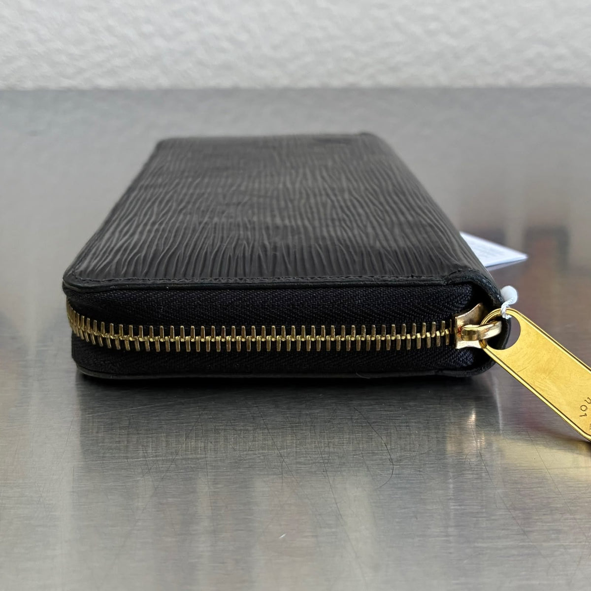 Louis Vuitton Zippy Epi