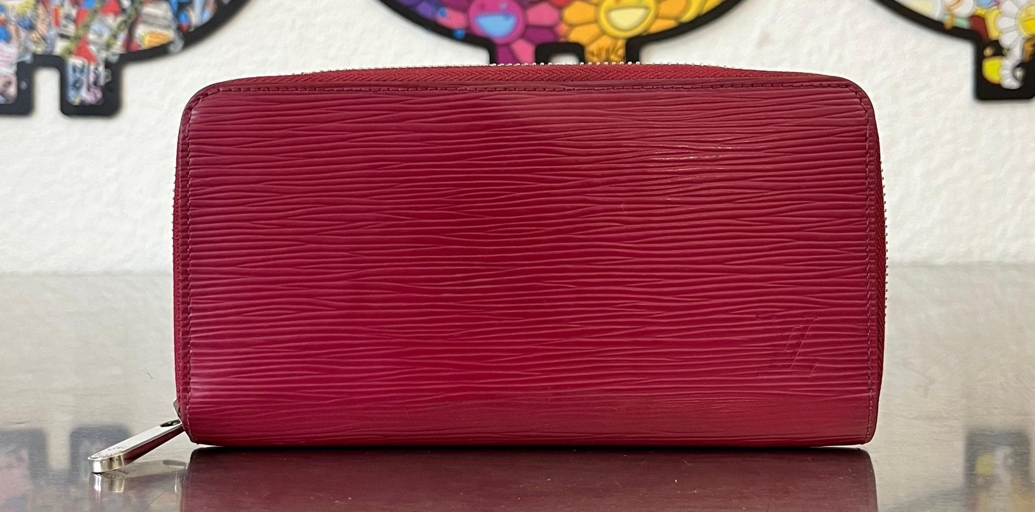 Louis Vuitton Zippy Epi