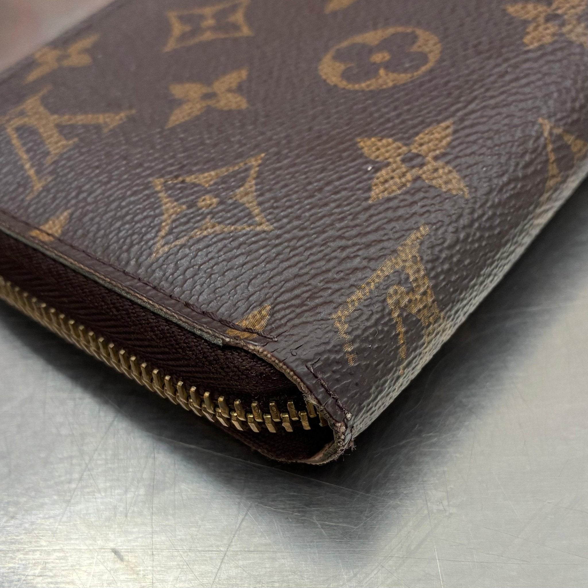 Louis Vuitton Zippy Monogram