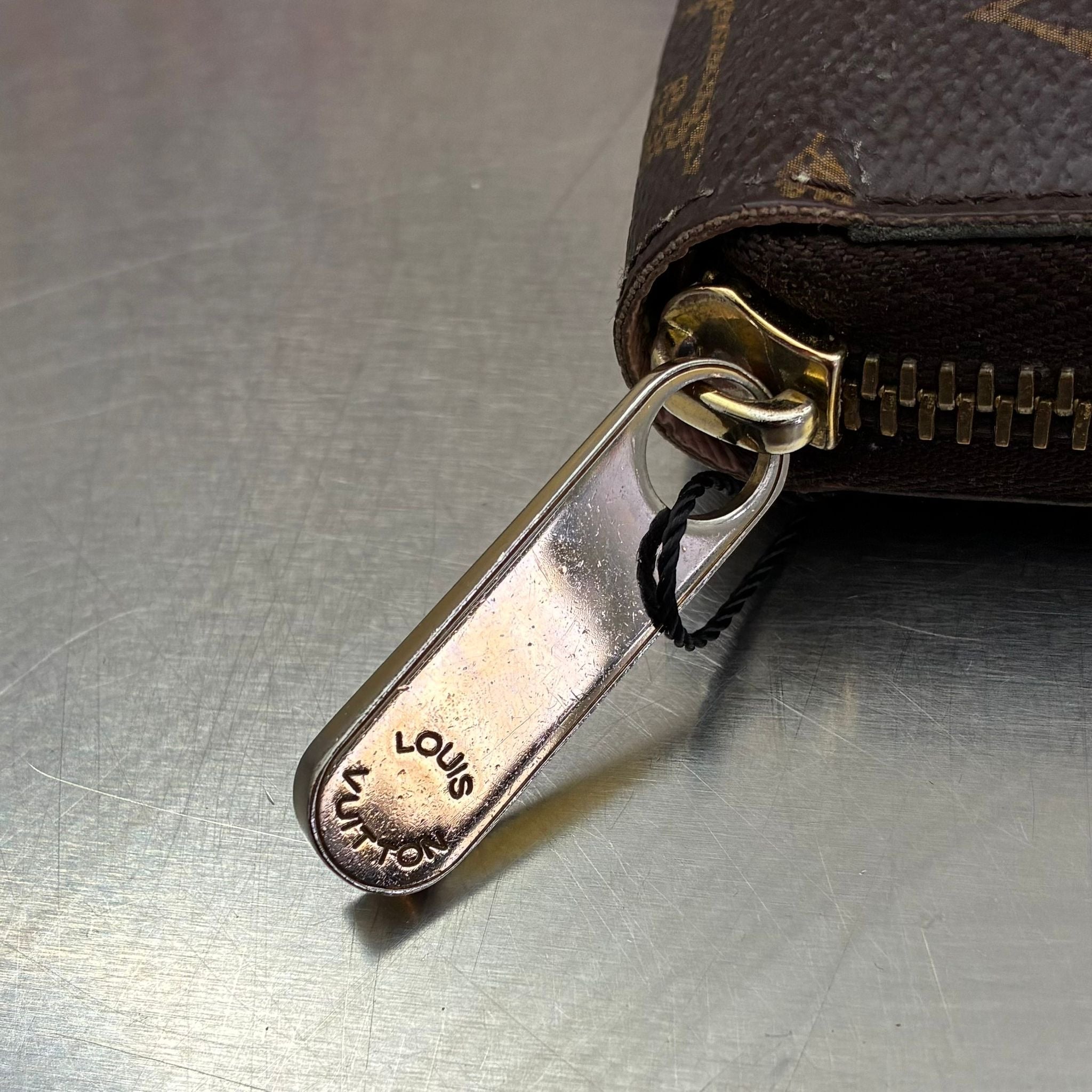 Louis Vuitton Zippy Monogram