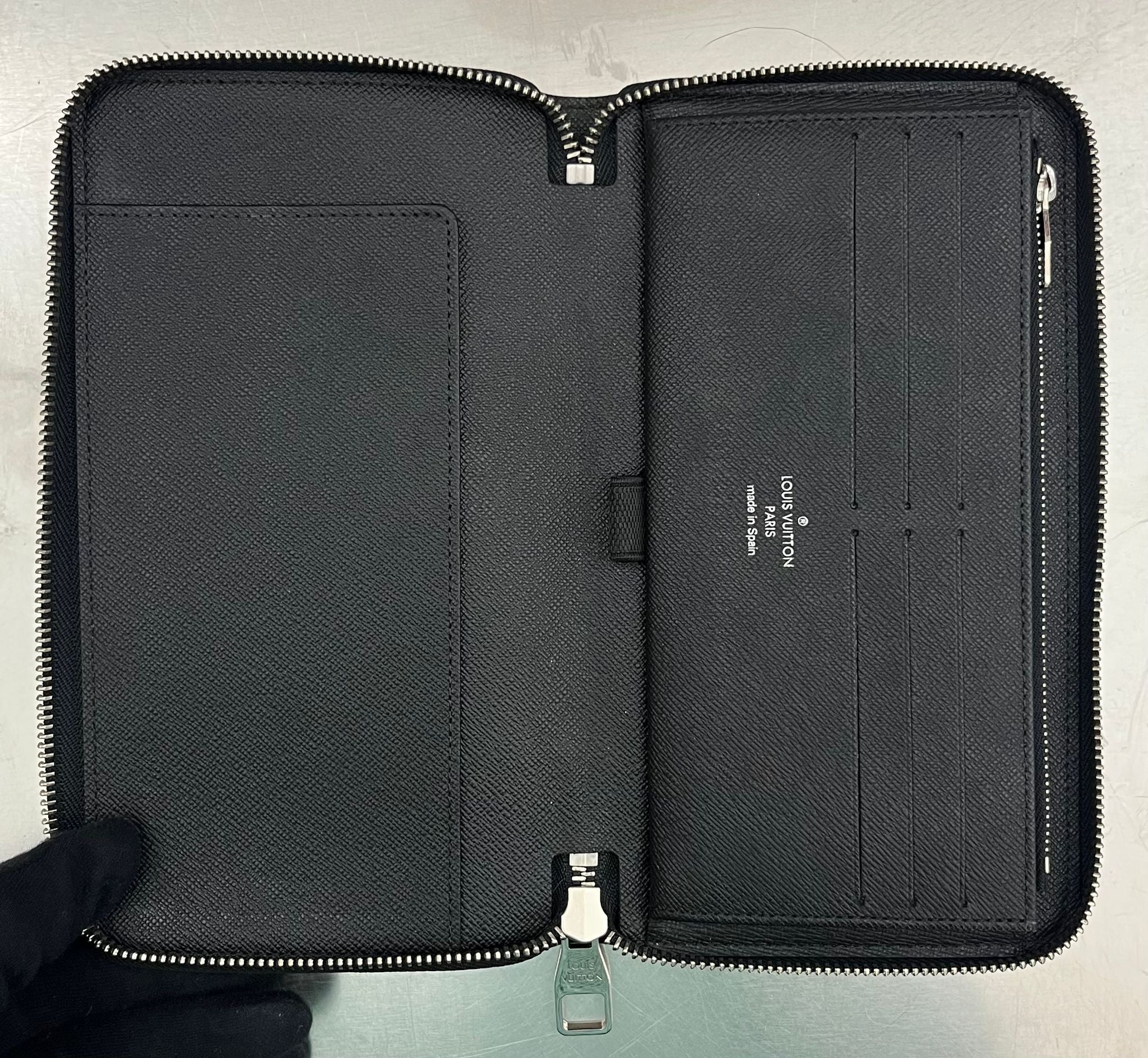 Louis Vuitton Zippy Organizer Damier