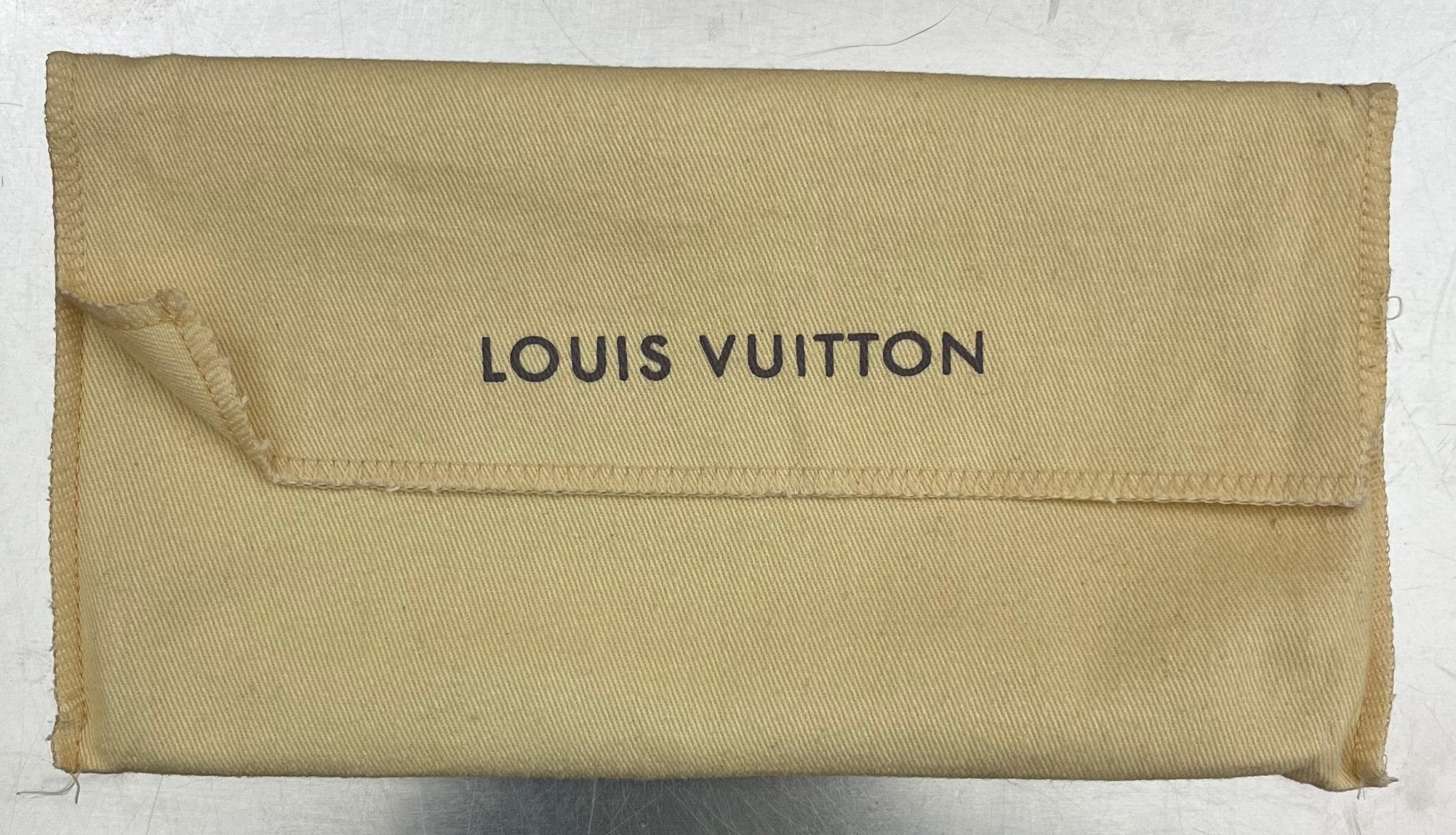 Louis Vuitton Zippy Organizer Damier