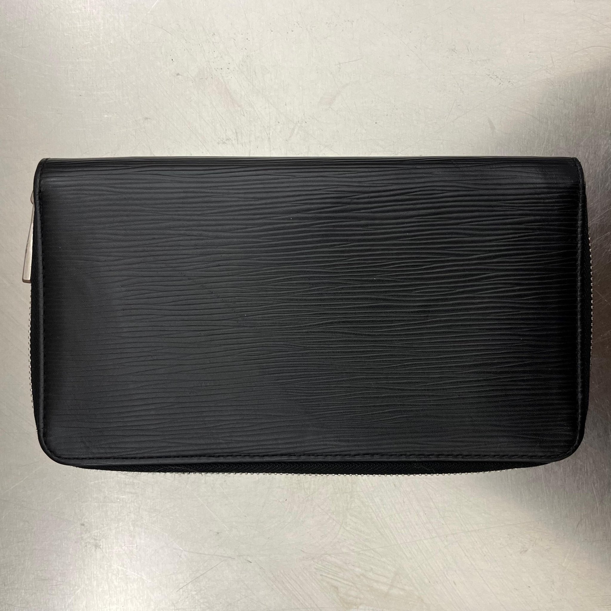 Louis Vuitton Zippy Organizer Epi