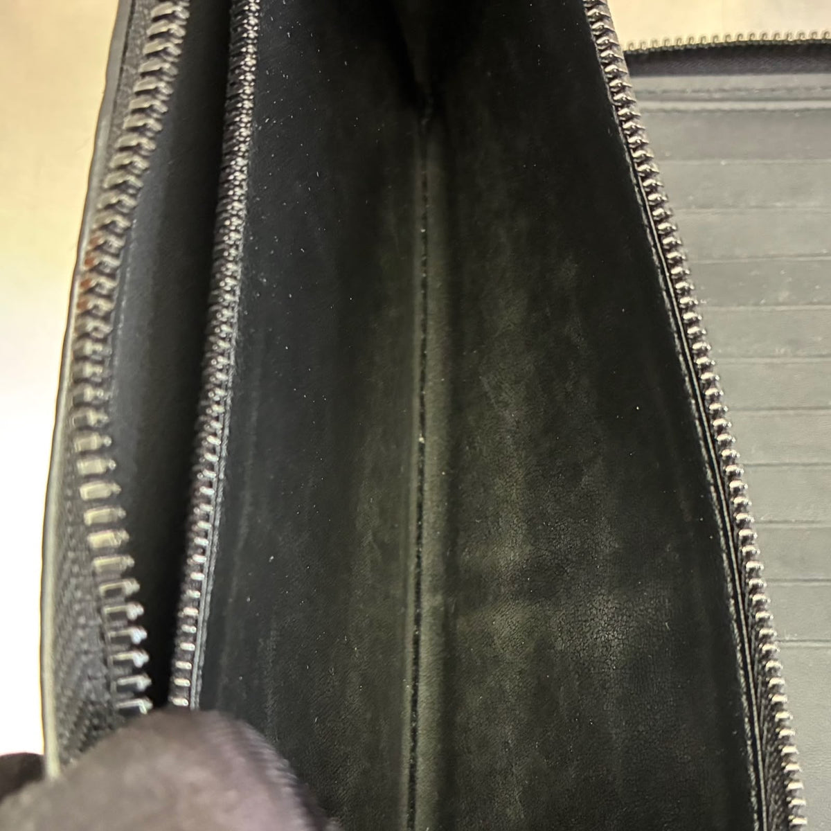 Louis Vuitton Zippy Vertical Monogam Shadow