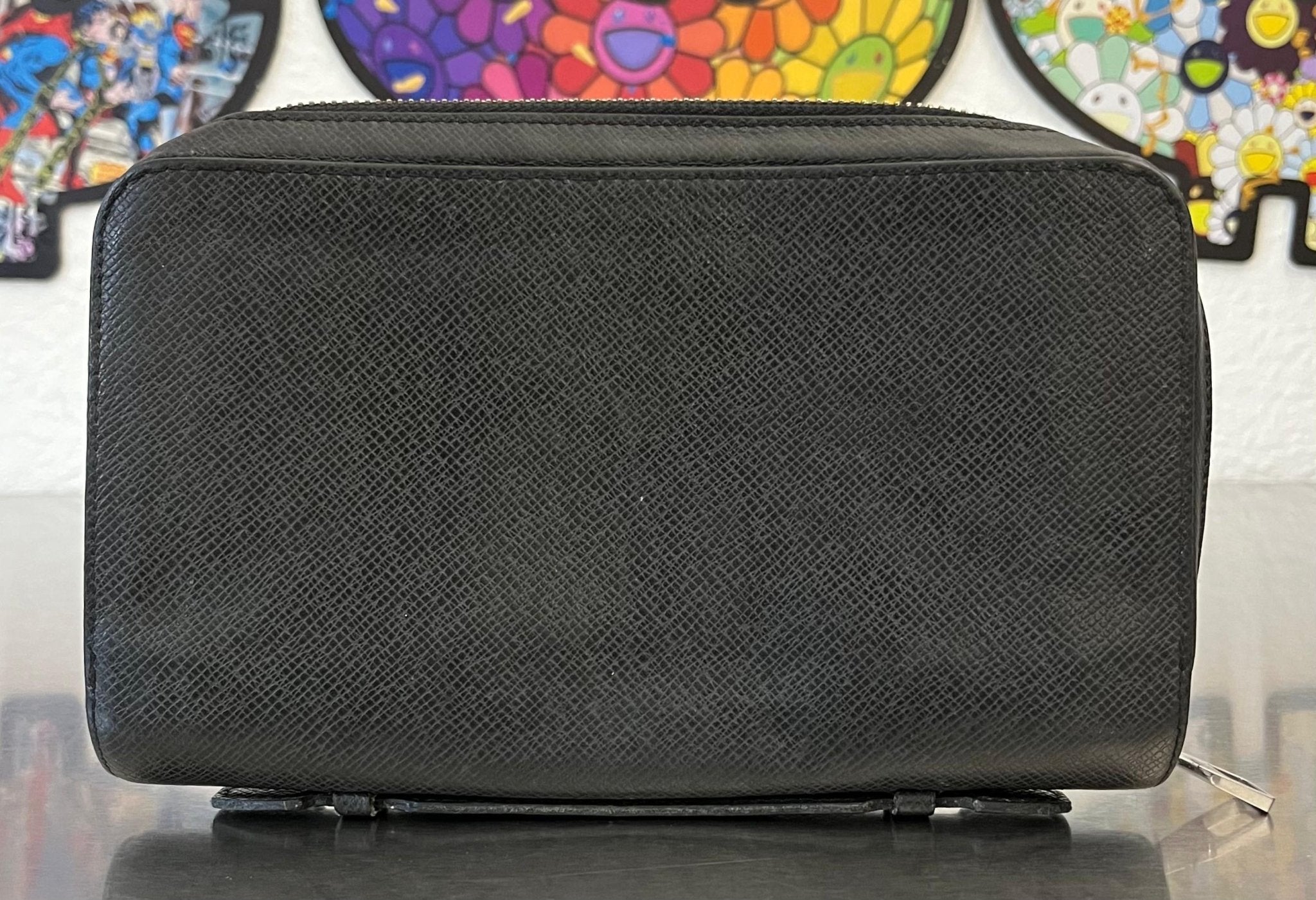 Louis Vuitton Zippy XL Taiga