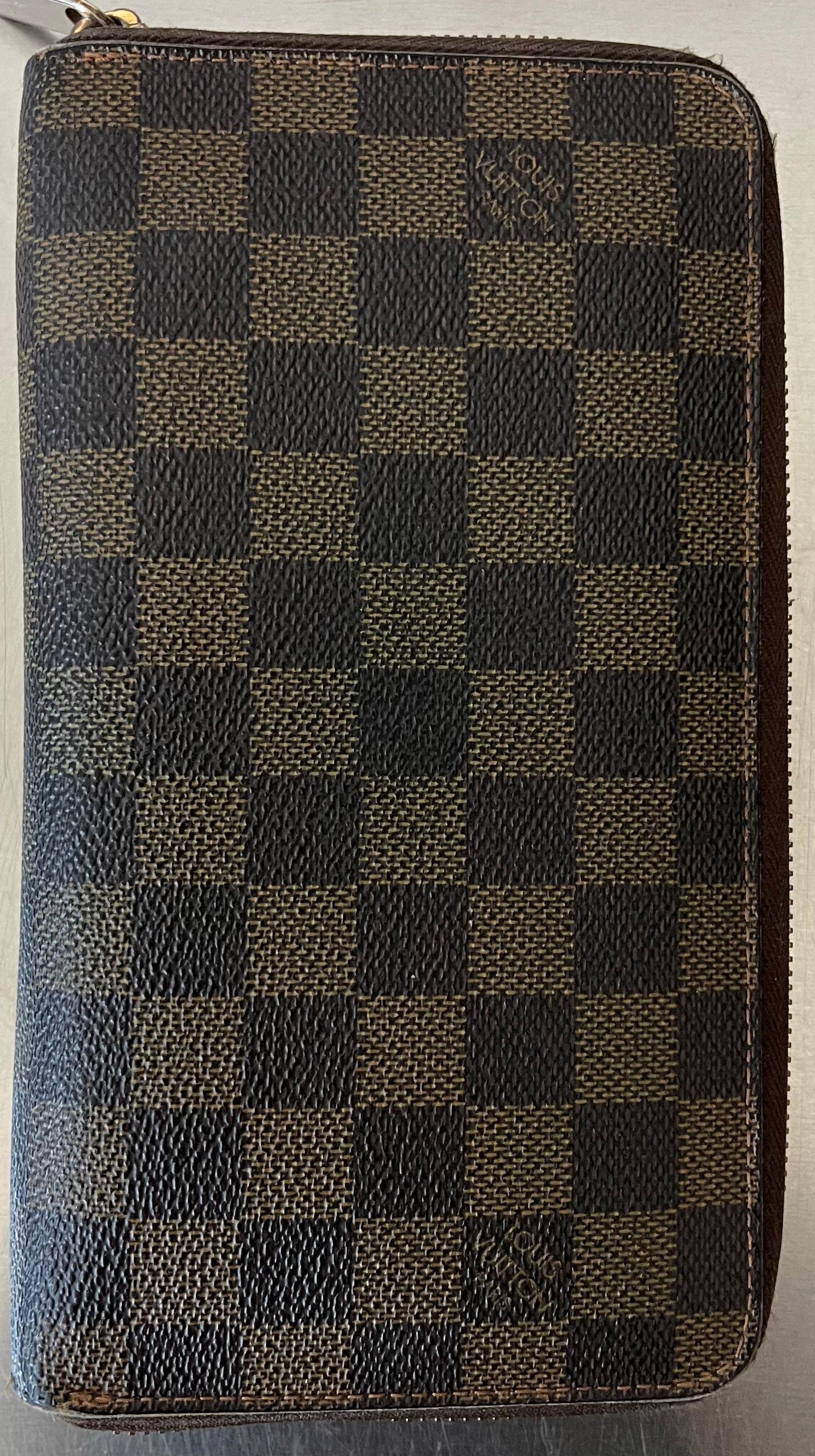 Louis Vuitton Zippy Organizer Damier