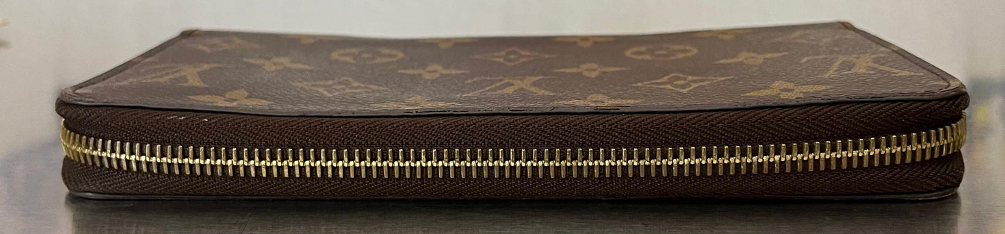 Louis Vuitton Zippy Monogram